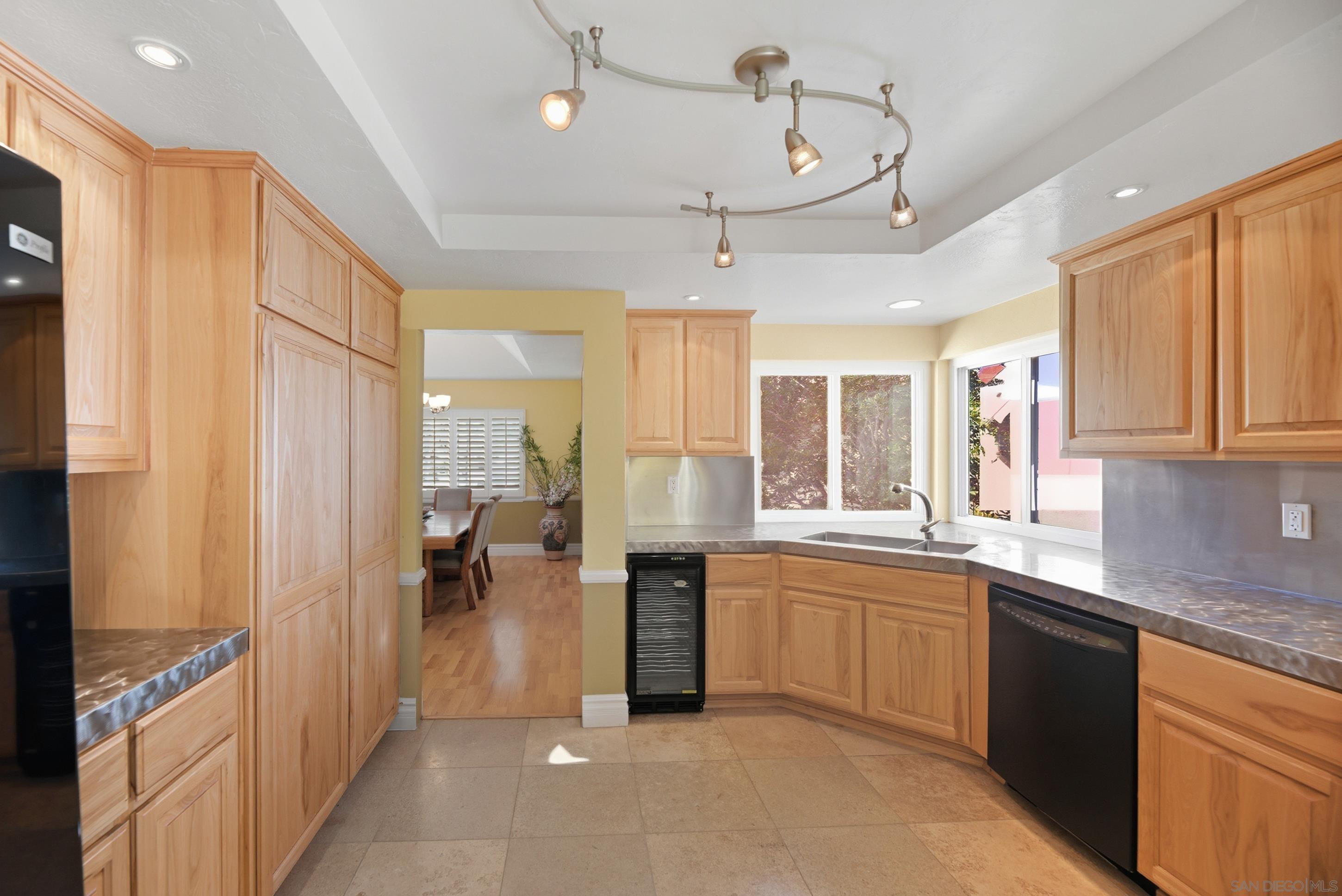 Detail Gallery Image 12 of 41 For 5  Bridgetown Bend, Coronado,  CA 92118 - 3 Beds | 3 Baths