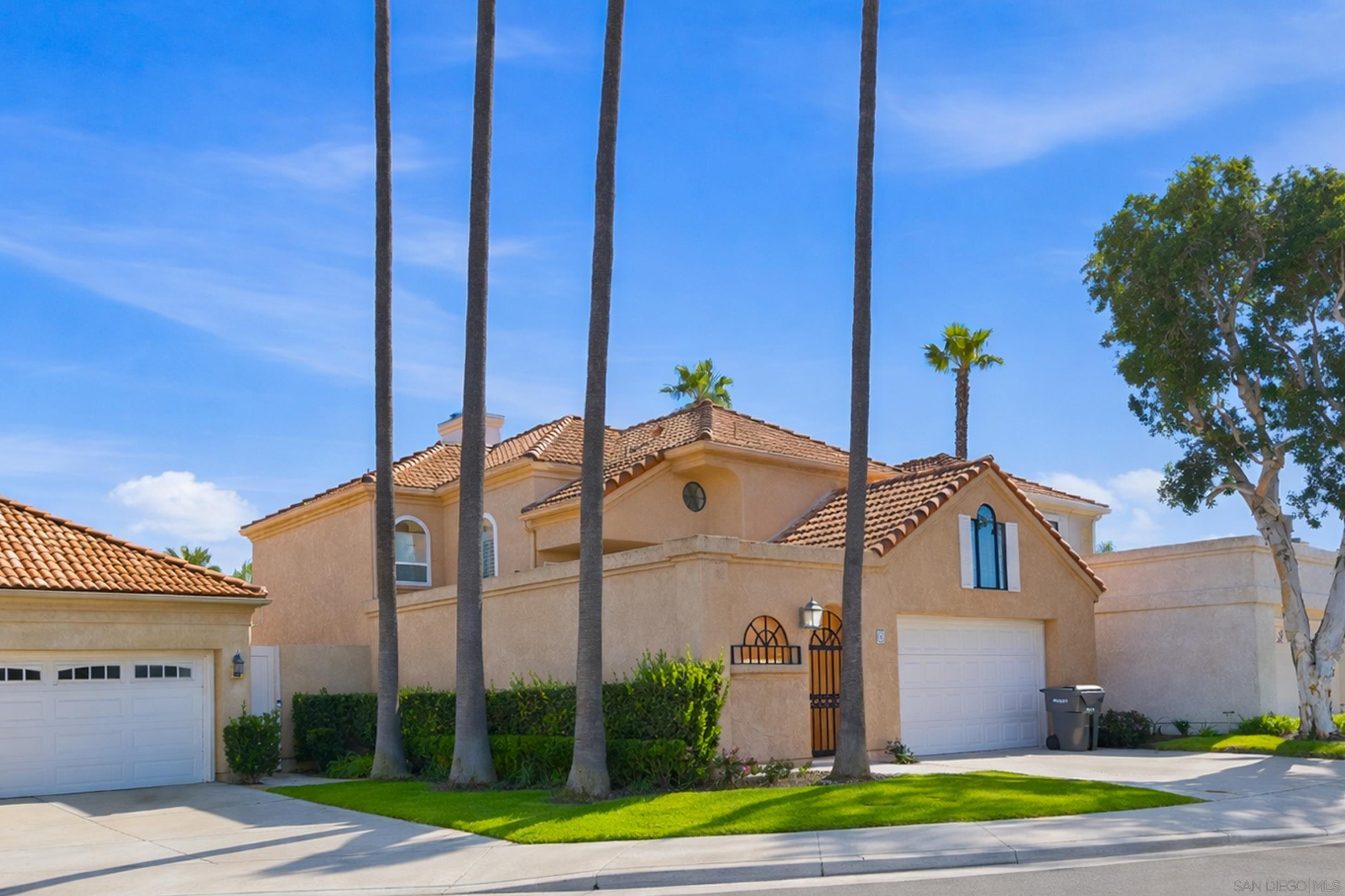 Detail Gallery Image 3 of 41 For 5  Bridgetown Bend, Coronado,  CA 92118 - 3 Beds | 3 Baths