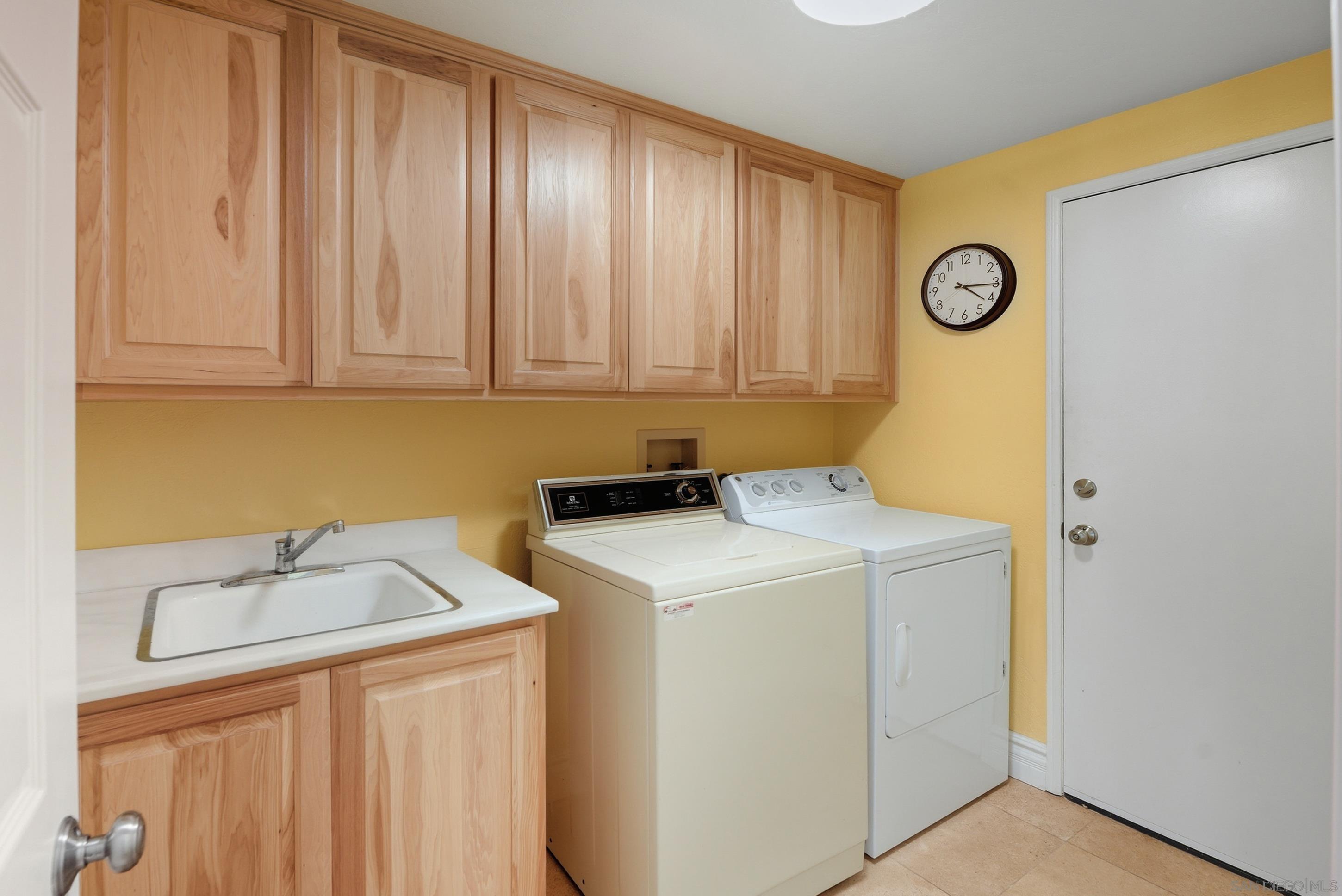 Detail Gallery Image 21 of 41 For 5  Bridgetown Bend, Coronado,  CA 92118 - 3 Beds | 3 Baths