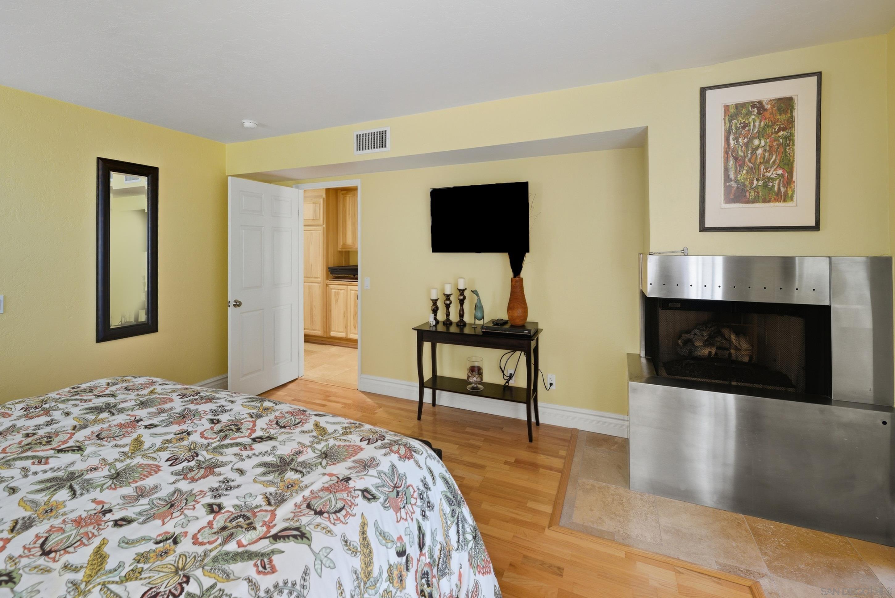 Detail Gallery Image 31 of 41 For 5  Bridgetown Bend, Coronado,  CA 92118 - 3 Beds | 3 Baths