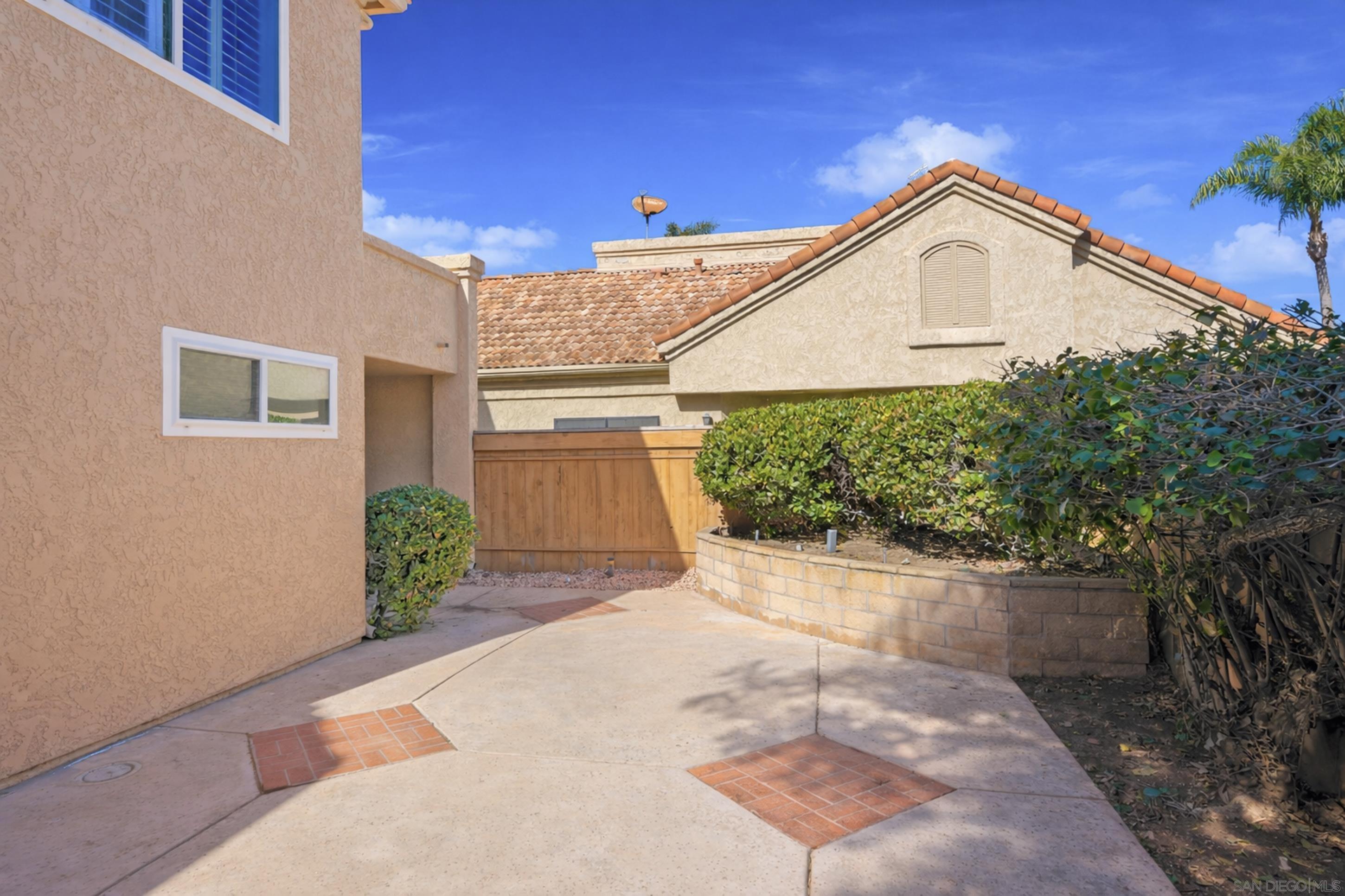 Detail Gallery Image 38 of 41 For 5  Bridgetown Bend, Coronado,  CA 92118 - 3 Beds | 3 Baths