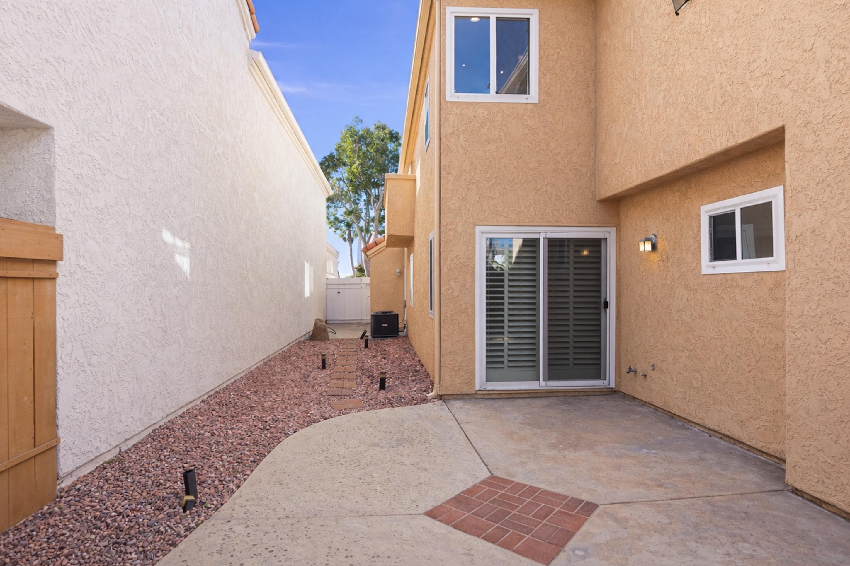 Detail Gallery Image 39 of 41 For 5  Bridgetown Bend, Coronado,  CA 92118 - 3 Beds | 3 Baths