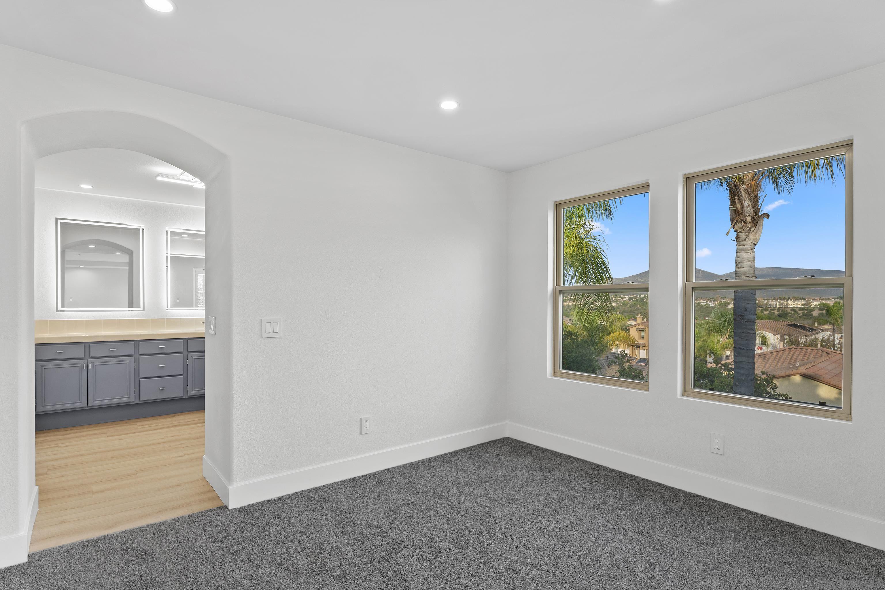 Detail Gallery Image 18 of 37 For 1611  Hikers Trail Dr, Chula Vista,  CA 91915 - 6 Beds | 4 Baths