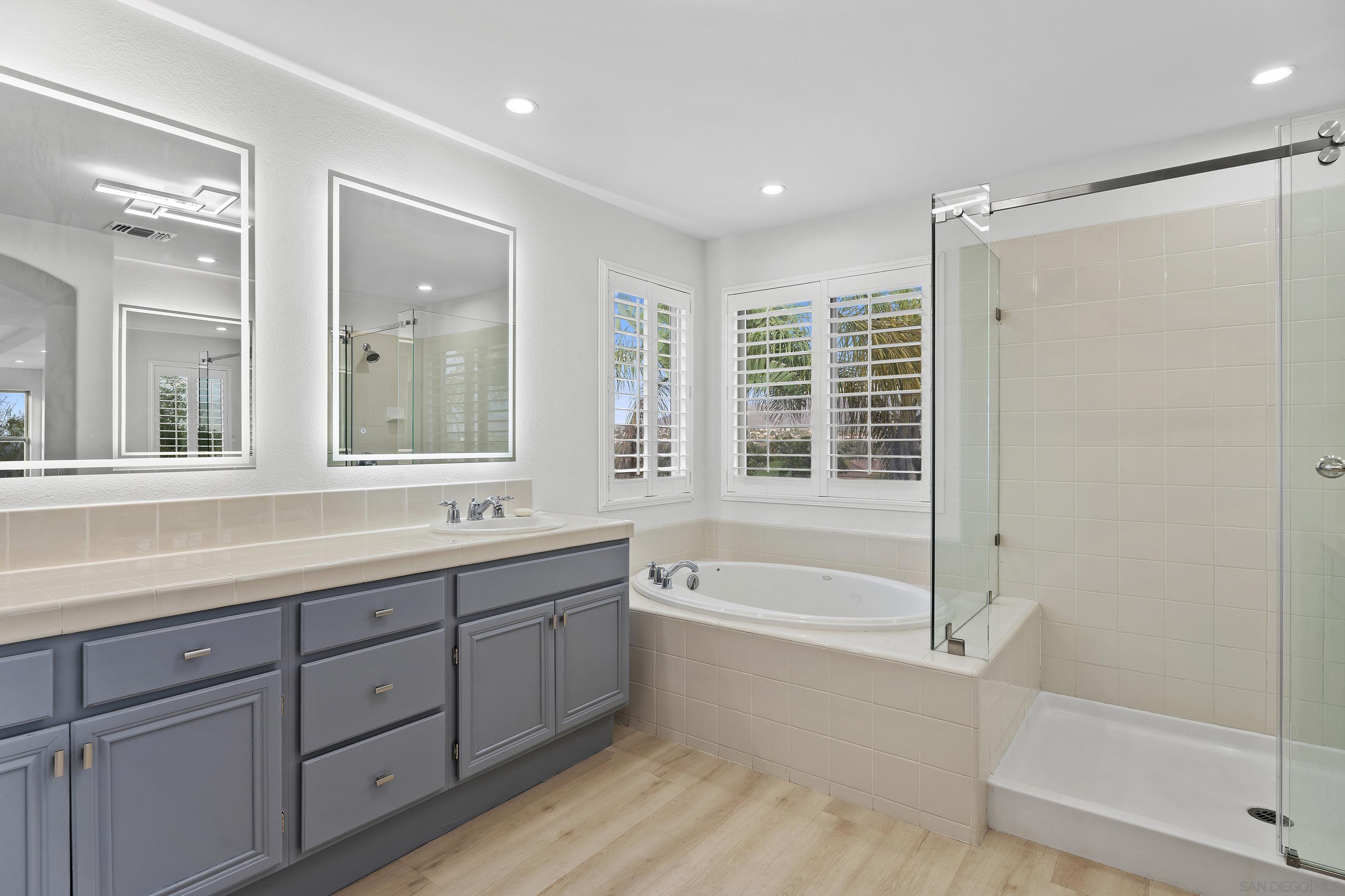 Detail Gallery Image 19 of 37 For 1611  Hikers Trail Dr, Chula Vista,  CA 91915 - 6 Beds | 4 Baths