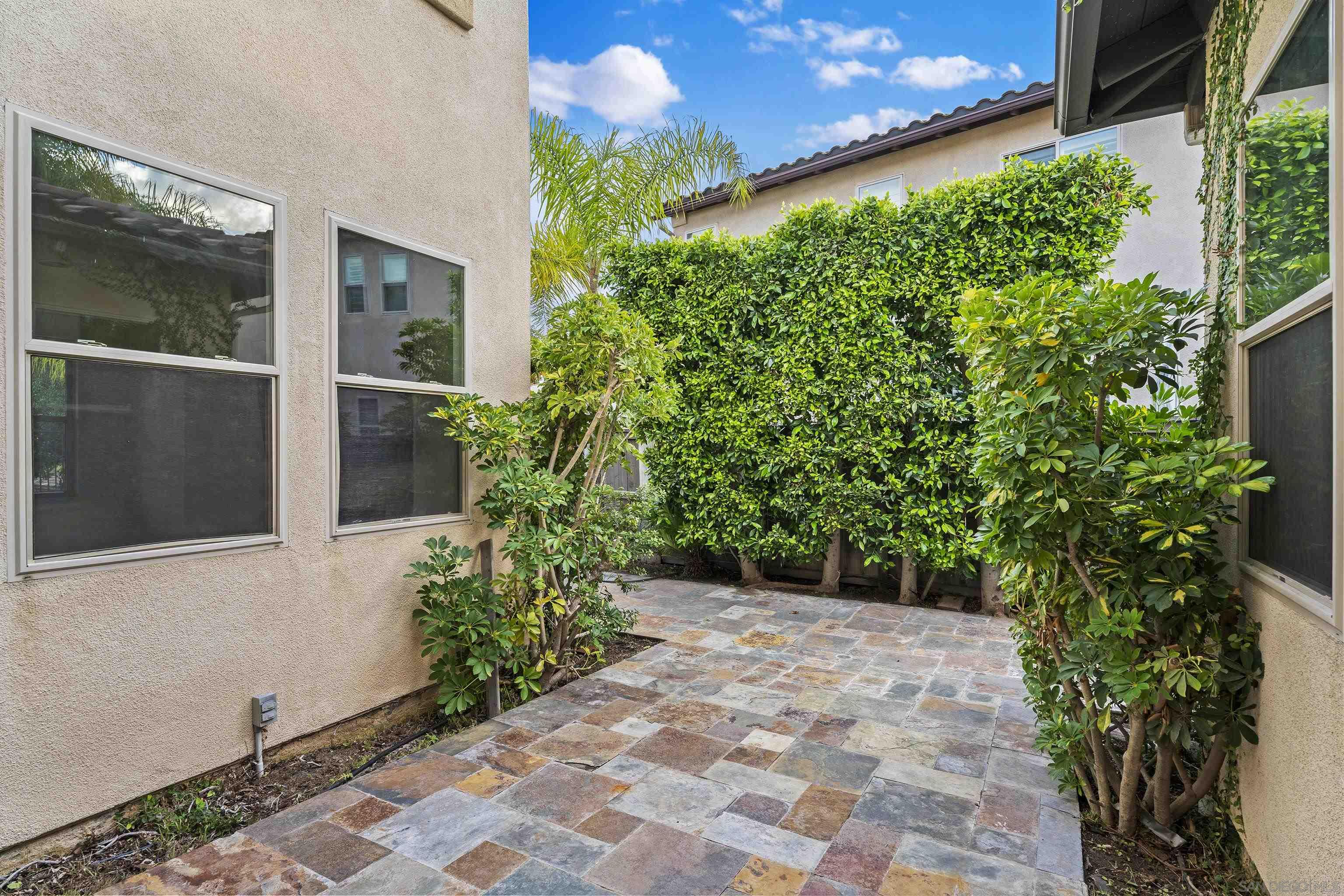 Detail Gallery Image 33 of 37 For 1611  Hikers Trail Dr, Chula Vista,  CA 91915 - 6 Beds | 4 Baths