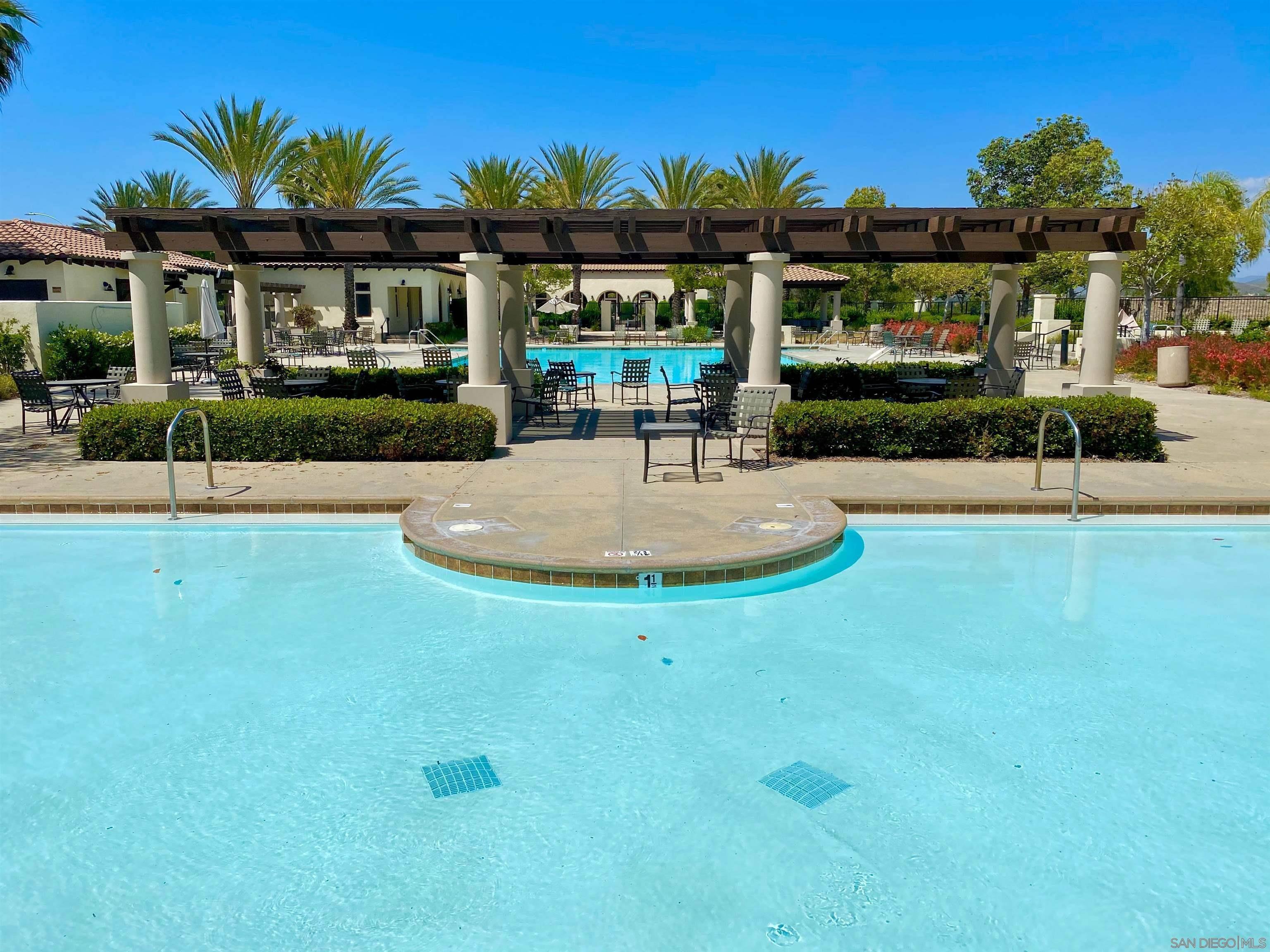 Detail Gallery Image 34 of 37 For 1611  Hikers Trail Dr, Chula Vista,  CA 91915 - 6 Beds | 4 Baths