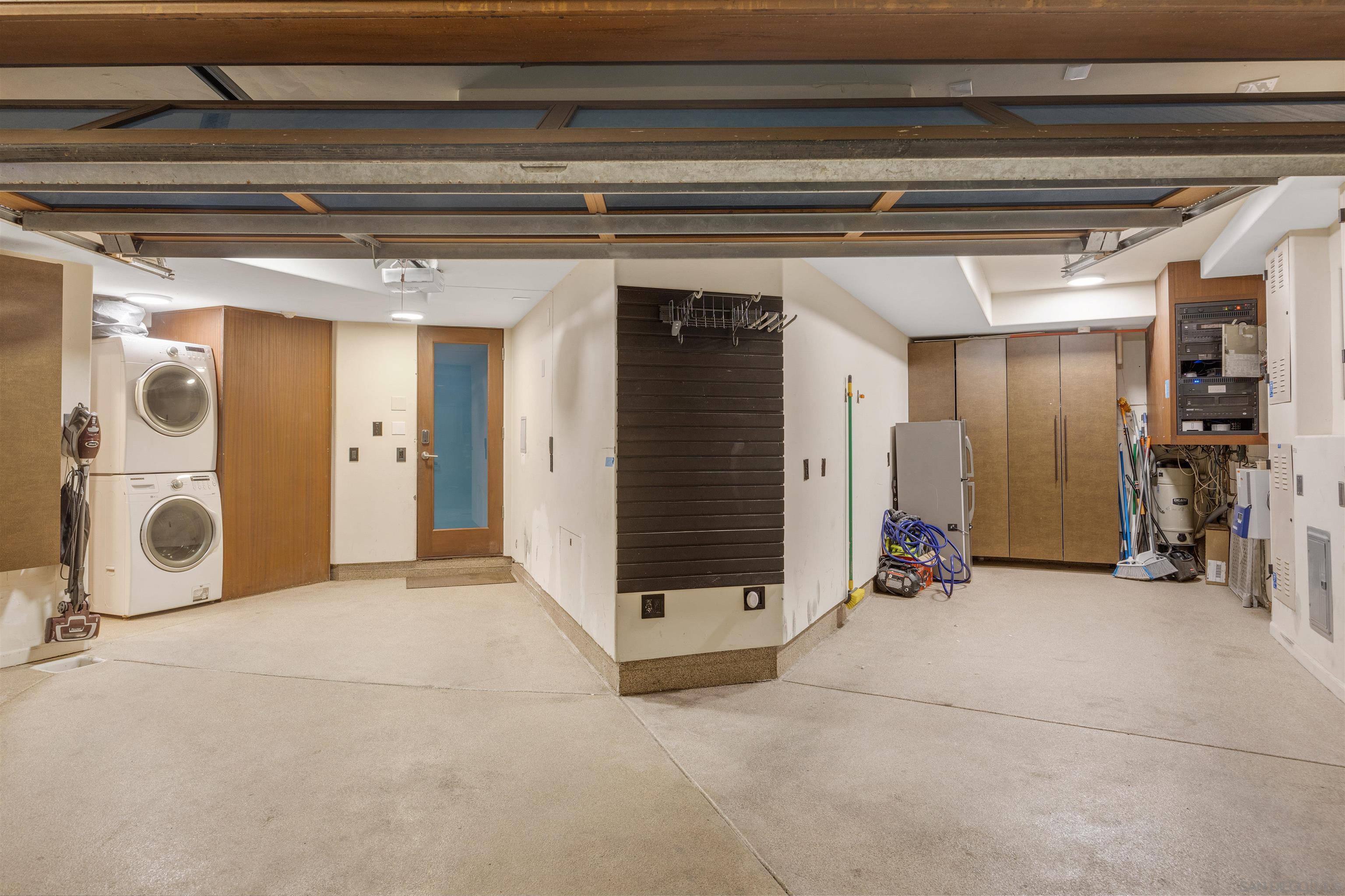 Detail Gallery Image 36 of 37 For 3921  Ocean Front Walk, San Diego,  CA 92109 - 4 Beds | 3/2 Baths