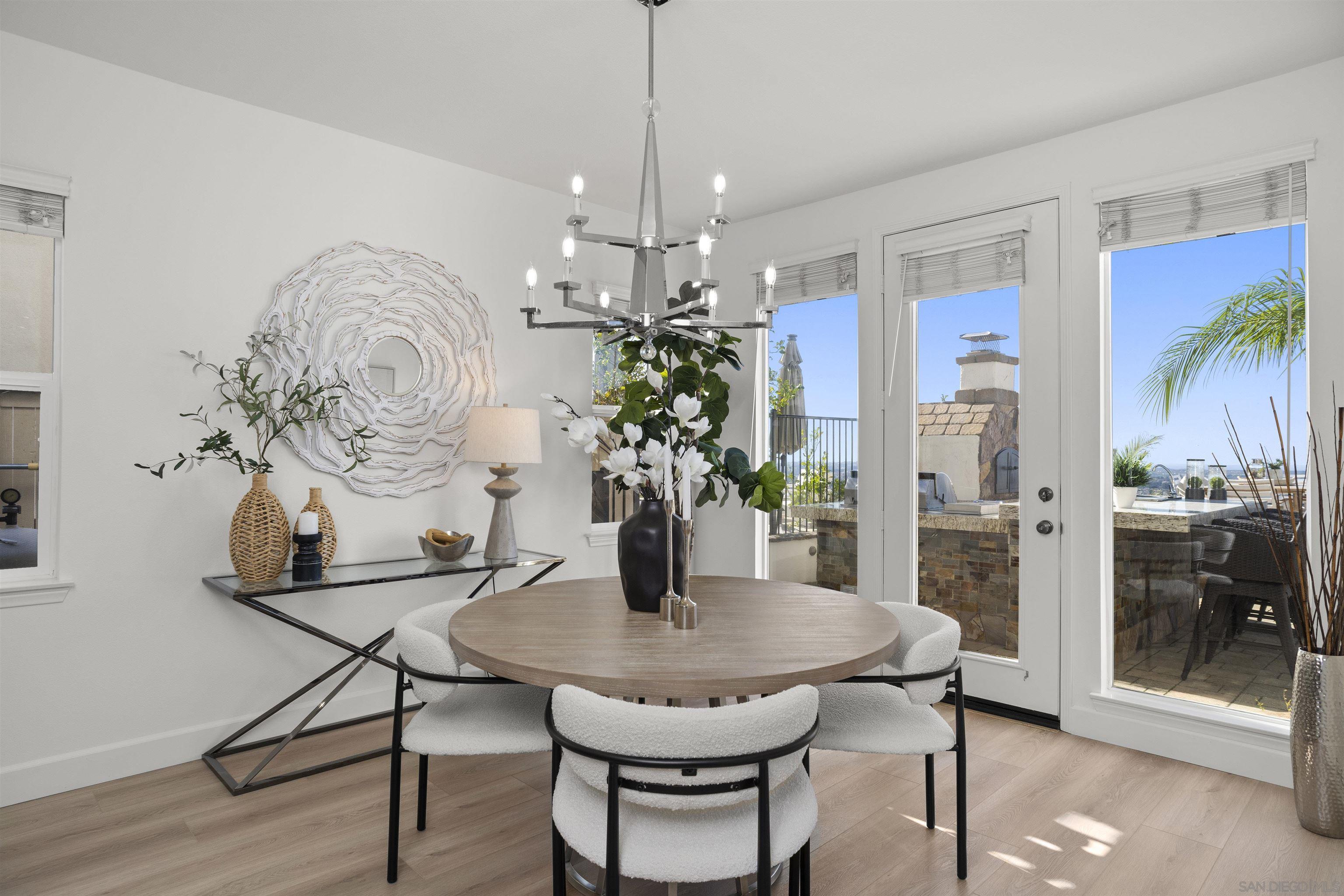 Detail Gallery Image 14 of 68 For 11127  Breckenridge Dr, San Diego,  CA 92131 - 5 Beds | 4 Baths