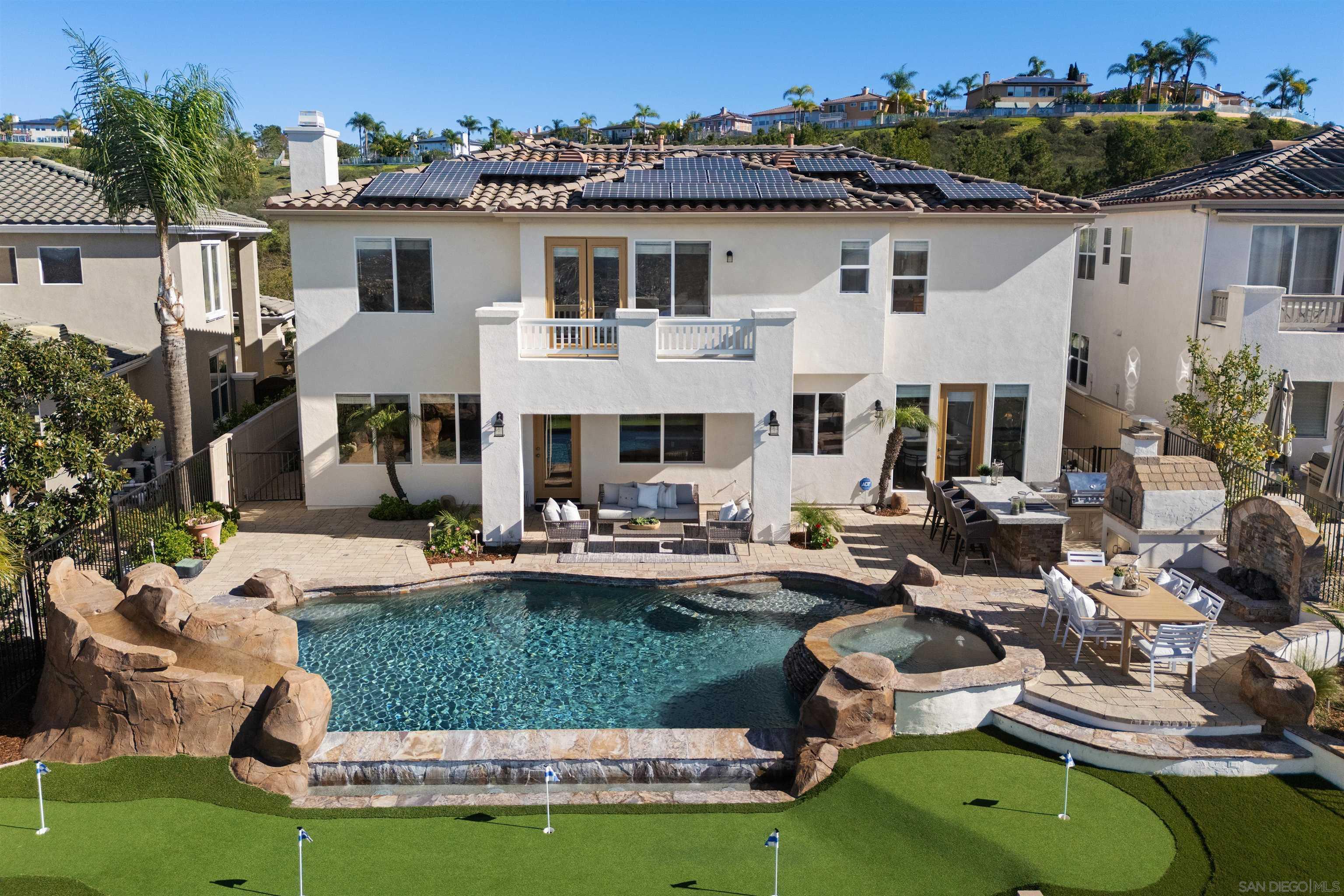 Detail Gallery Image 16 of 68 For 11127  Breckenridge Dr, San Diego,  CA 92131 - 5 Beds | 4 Baths