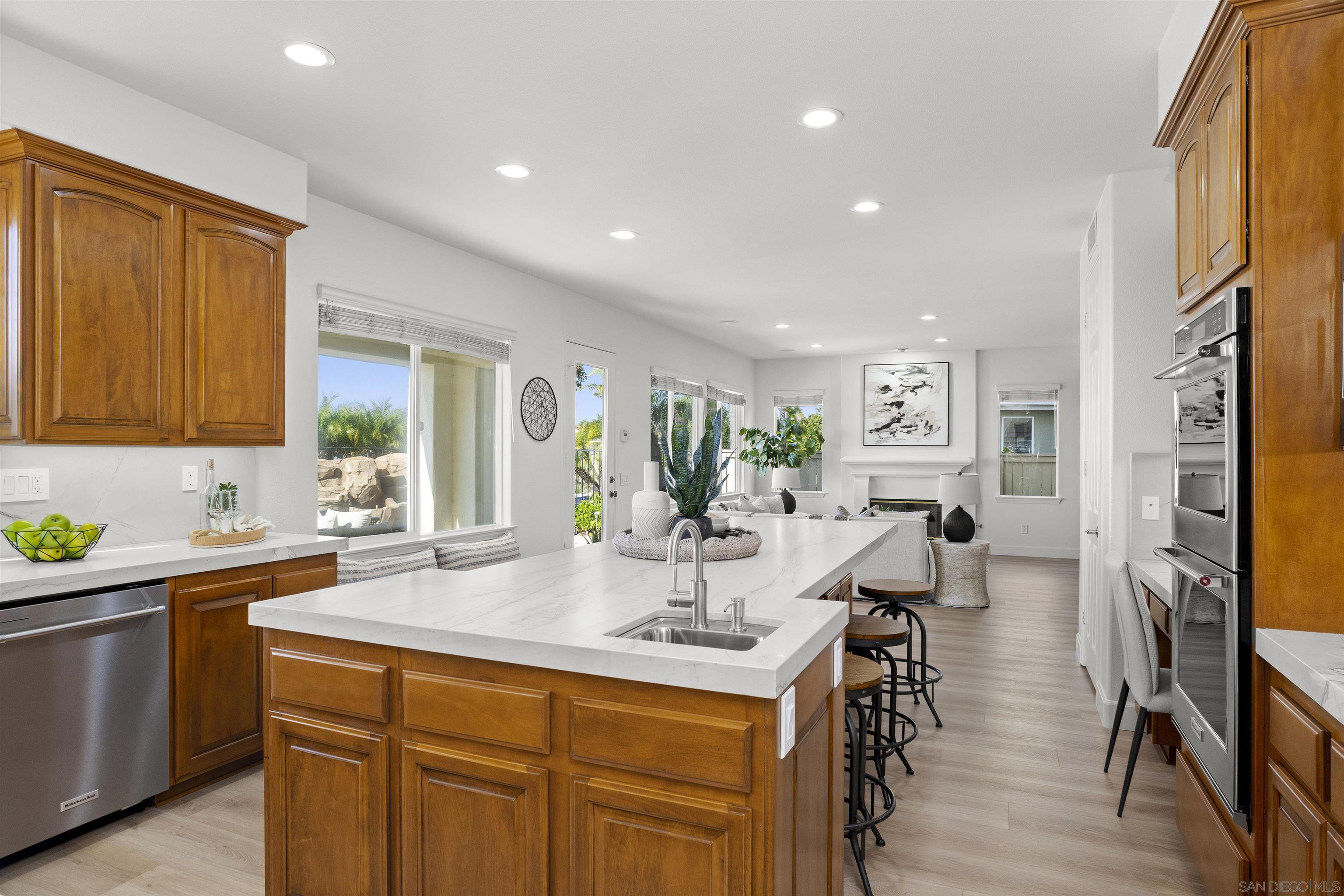 Detail Gallery Image 22 of 75 For 11127  Breckenridge Dr, San Diego,  CA 92131 - 5 Beds | 4 Baths