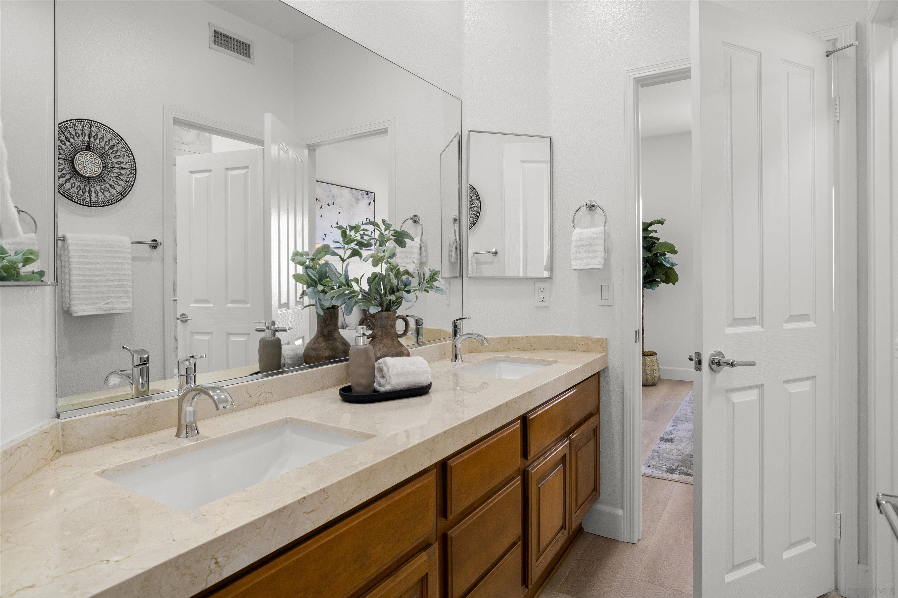 Detail Gallery Image 50 of 68 For 11127  Breckenridge Dr, San Diego,  CA 92131 - 5 Beds | 4 Baths