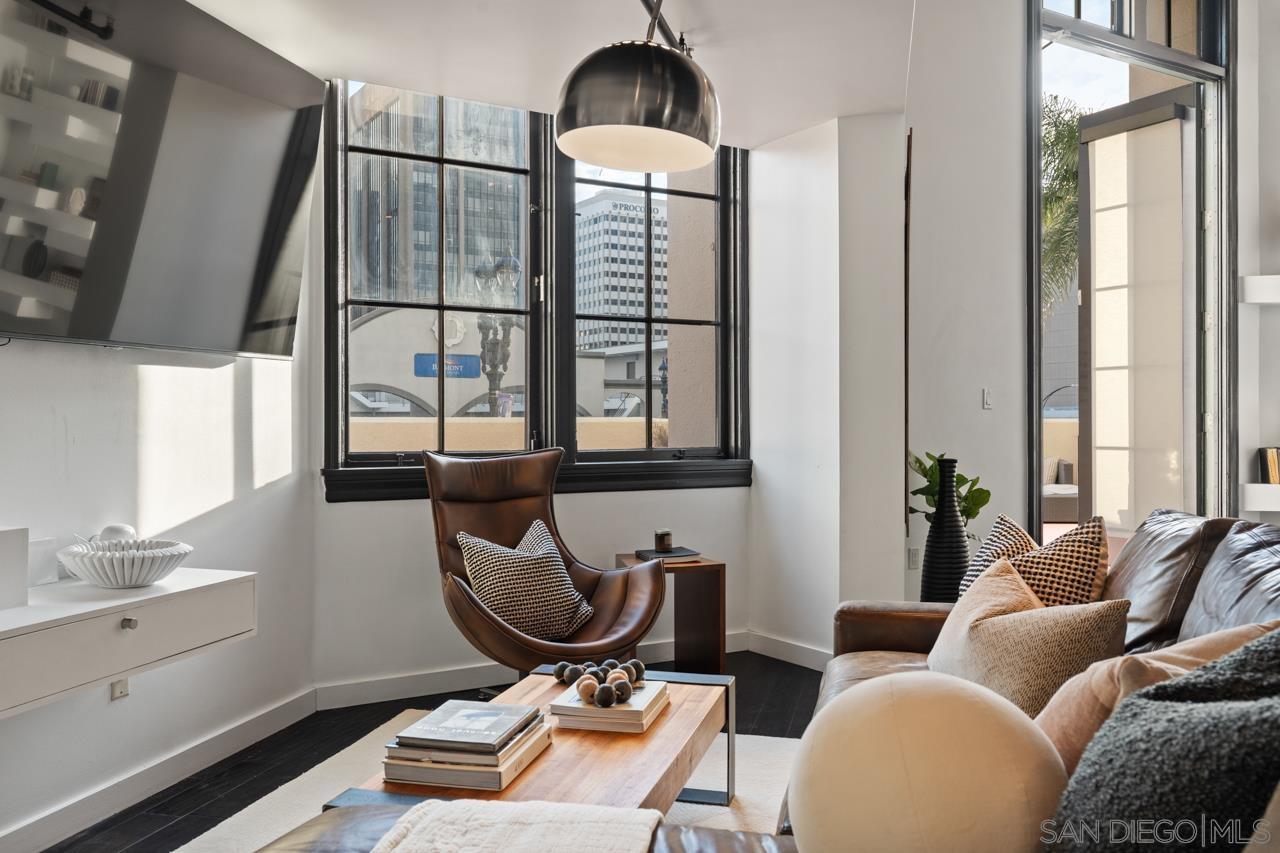 Detail Gallery Image 6 of 45 For 702  Ash St  #102,  San Diego,  CA 92101 - 1 Beds | 2 Baths