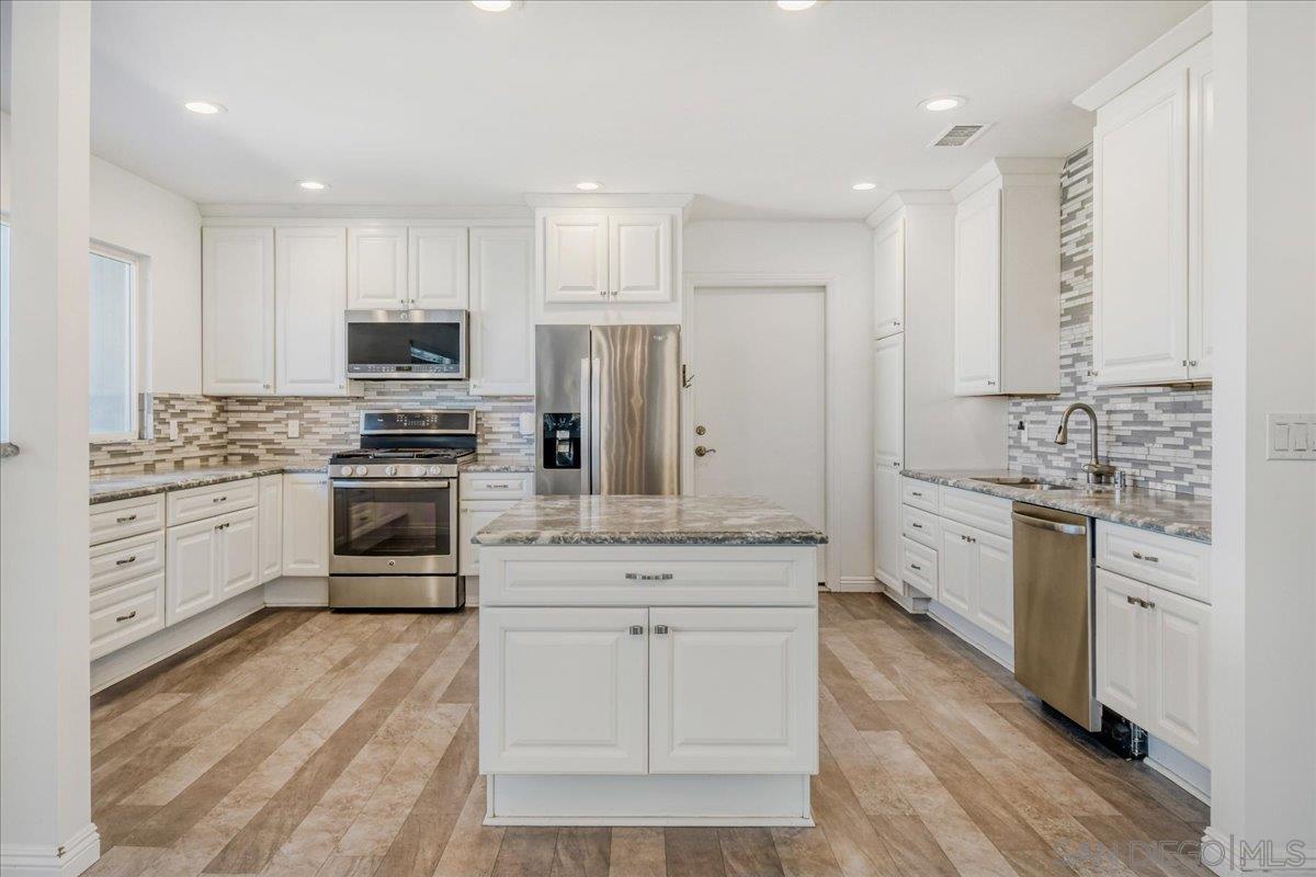 Detail Gallery Image 10 of 29 For 2679  Ferdinand Road, El Cajon,  CA 92020 - 3 Beds | 2 Baths