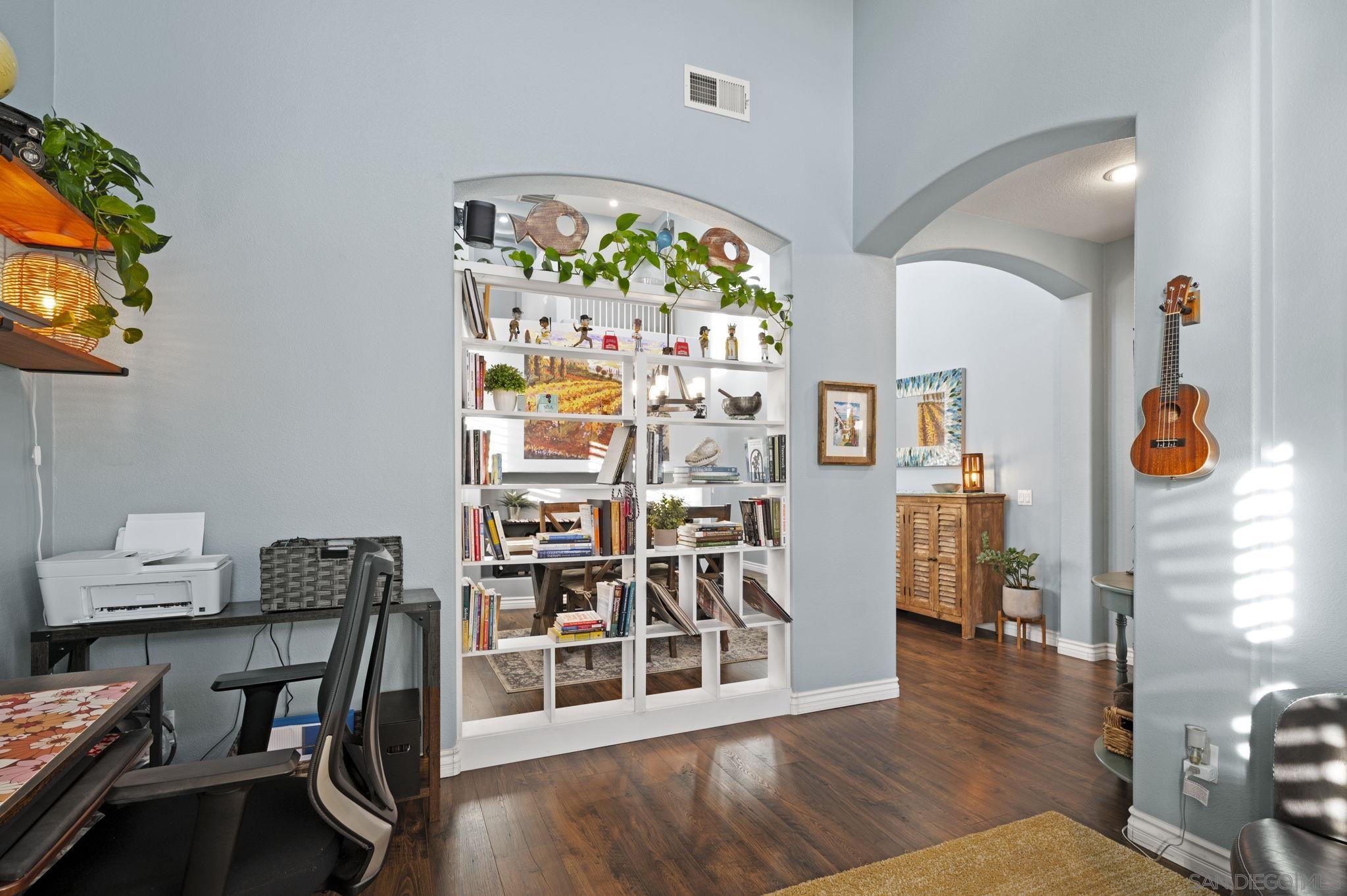 Detail Gallery Image 3 of 55 For 1357  Santa Olivia Rd, Chula Vista,  CA 91913 - 4 Beds | 2/1 Baths