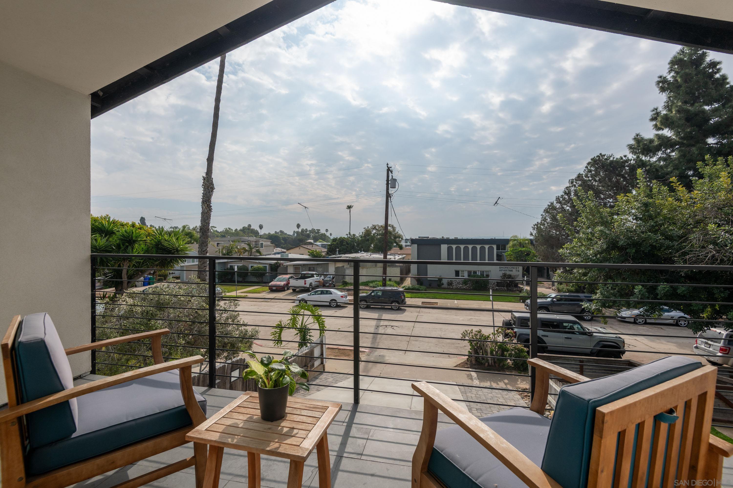 Detail Gallery Image 11 of 34 For 2138-2140  Reed Ave, San Diego,  CA 92109 - – Beds | – Baths