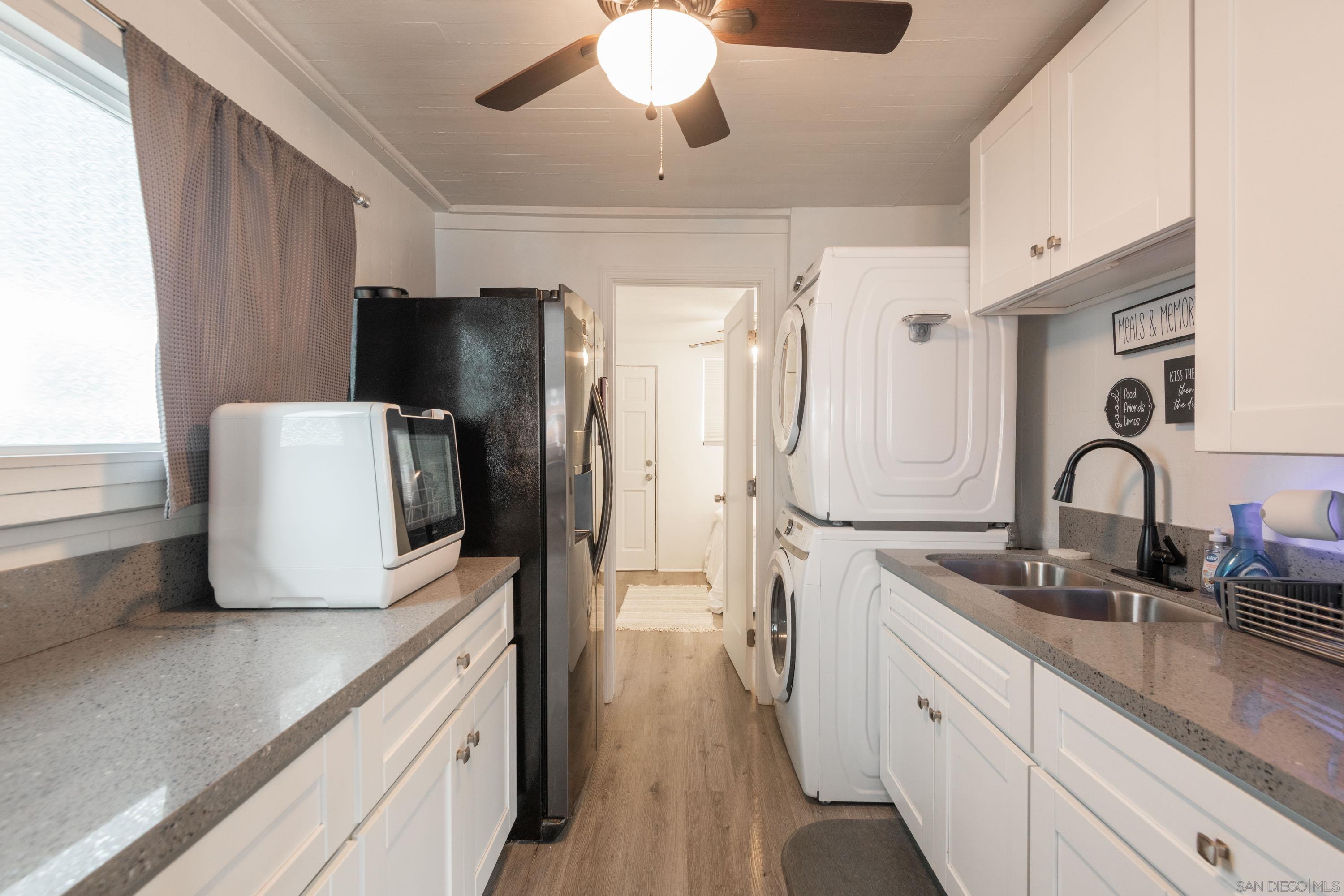 Detail Gallery Image 22 of 34 For 2138-2140  Reed Ave, San Diego,  CA 92109 - – Beds | – Baths