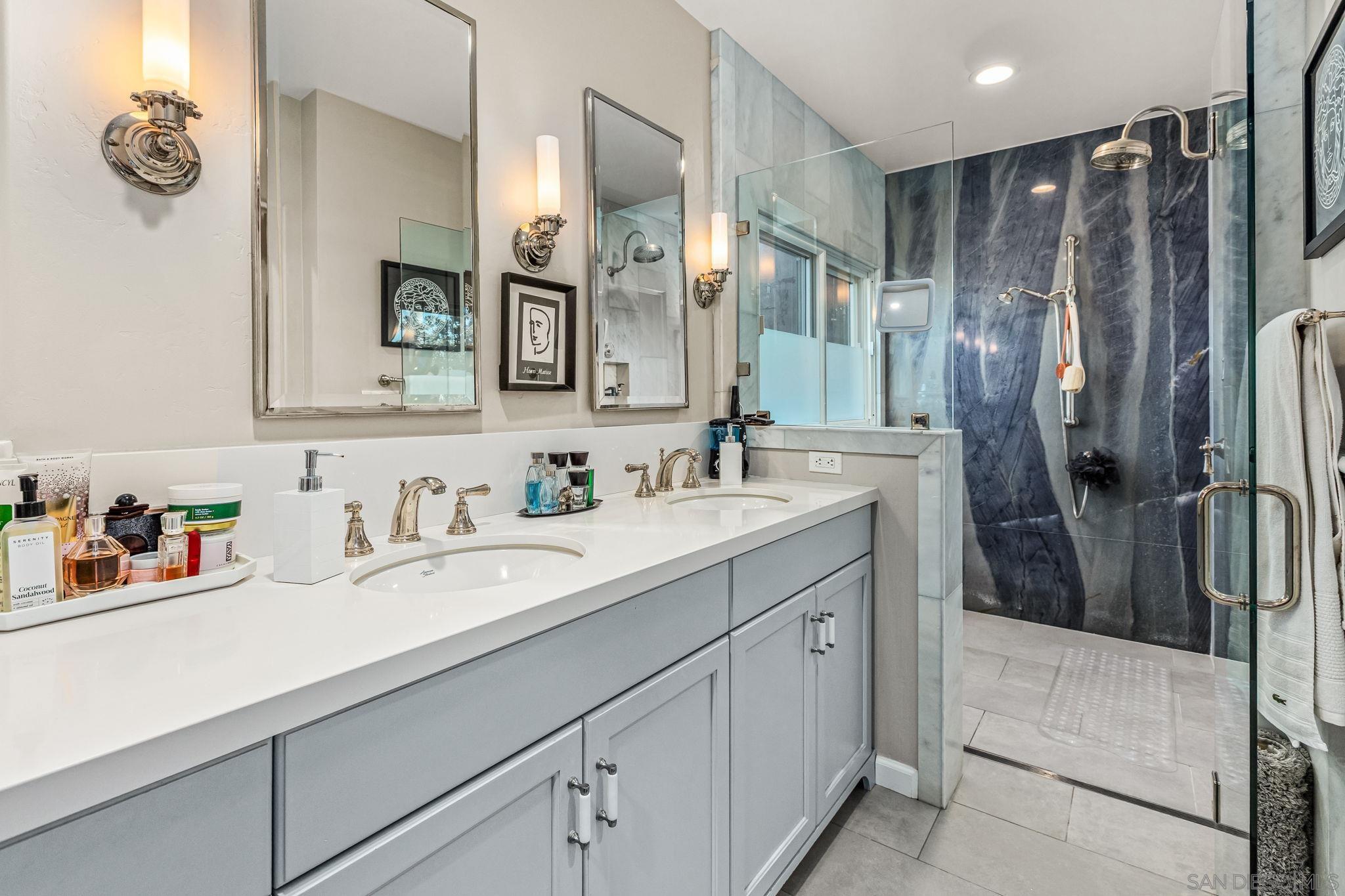 Detail Gallery Image 14 of 33 For 3647  Hyacinth Dr, San Diego,  CA 92106 - 3 Beds | 3 Baths