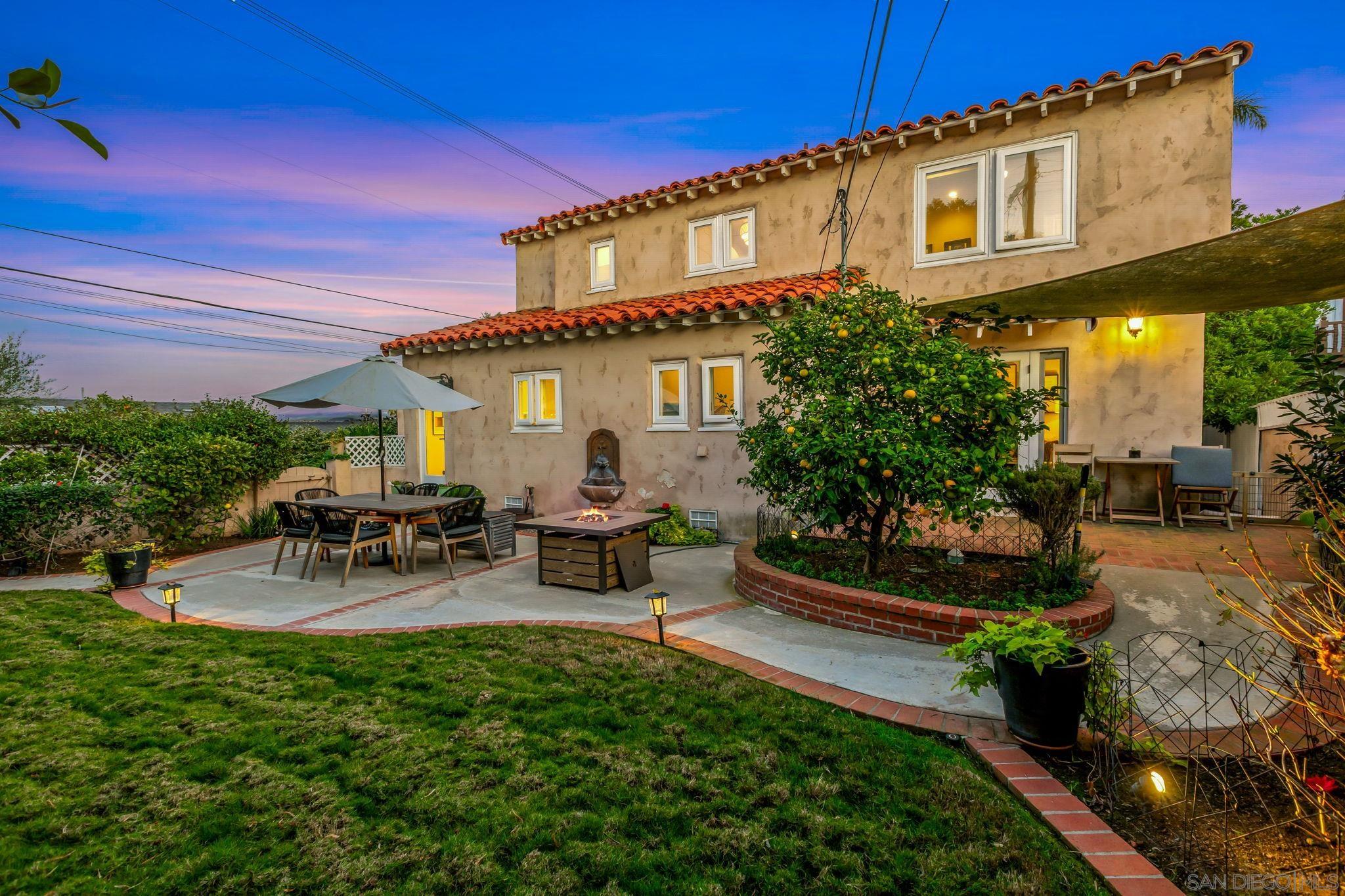 Detail Gallery Image 22 of 33 For 3647  Hyacinth Dr, San Diego,  CA 92106 - 3 Beds | 3 Baths