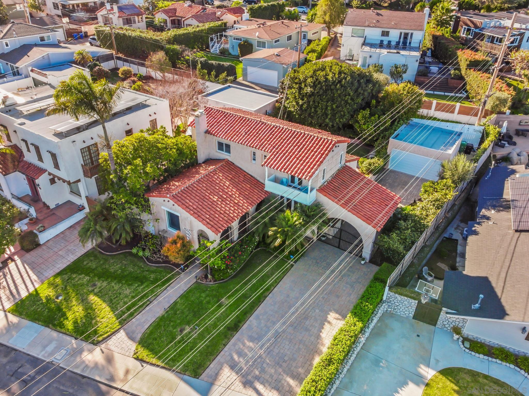 Detail Gallery Image 31 of 33 For 3647  Hyacinth Dr, San Diego,  CA 92106 - 3 Beds | 3 Baths