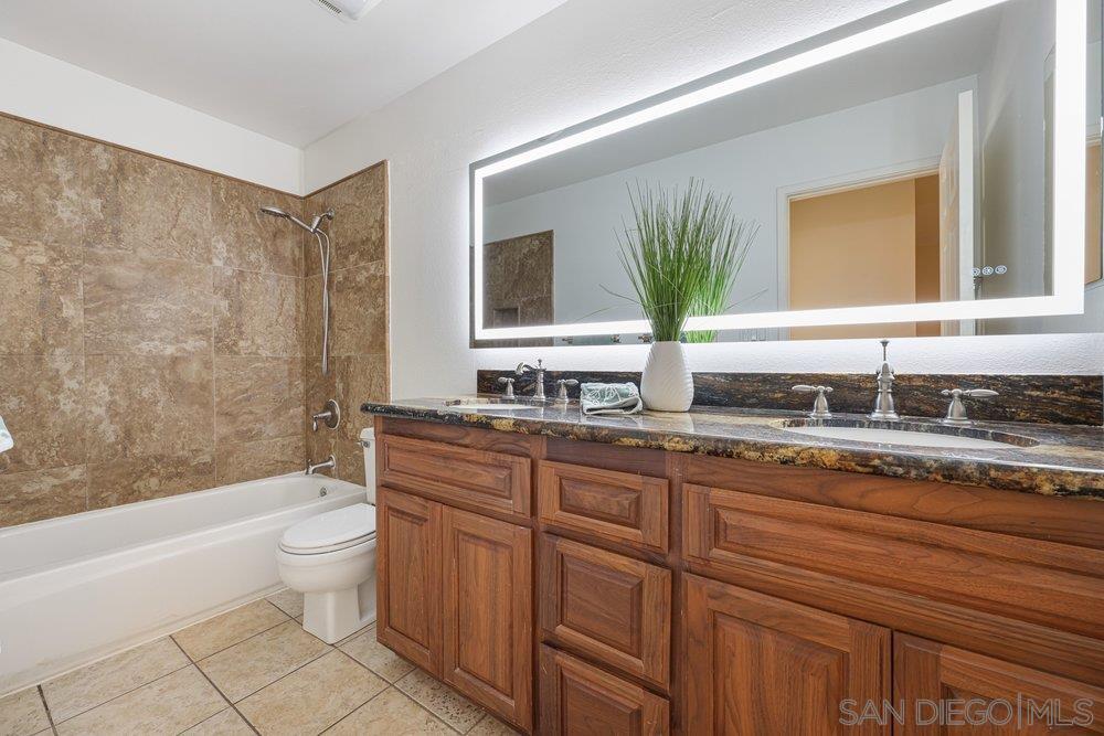 Detail Gallery Image 14 of 39 For 2356  Caminito Seguro, San Diego,  CA 92107 - 4 Beds | 2/1 Baths