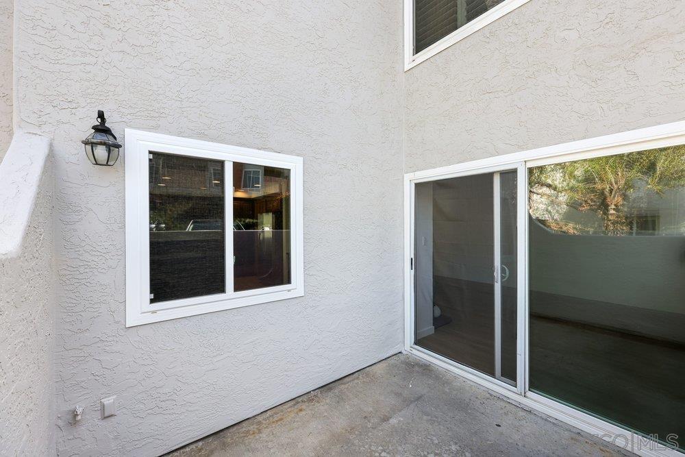 Detail Gallery Image 30 of 39 For 2356  Caminito Seguro, San Diego,  CA 92107 - 4 Beds | 2/1 Baths