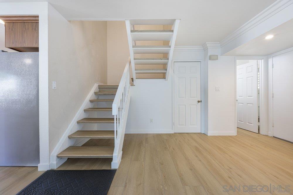 Detail Gallery Image 4 of 39 For 2356  Caminito Seguro, San Diego,  CA 92107 - 4 Beds | 2/1 Baths