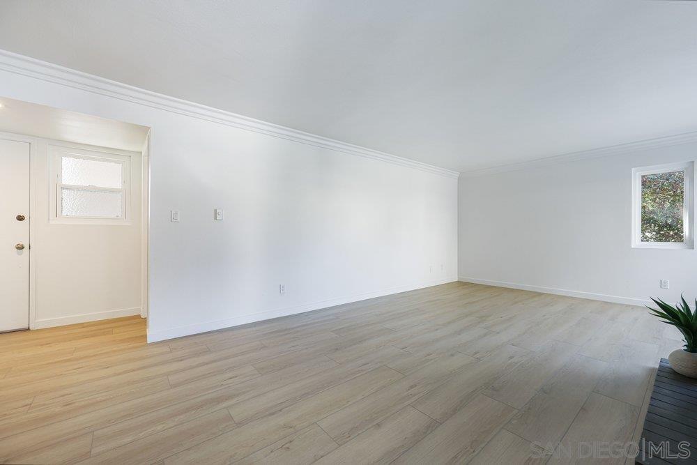 Detail Gallery Image 33 of 39 For 2356  Caminito Seguro, San Diego,  CA 92107 - 4 Beds | 2/1 Baths