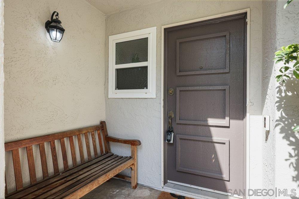 Detail Gallery Image 36 of 39 For 2356  Caminito Seguro, San Diego,  CA 92107 - 4 Beds | 2/1 Baths