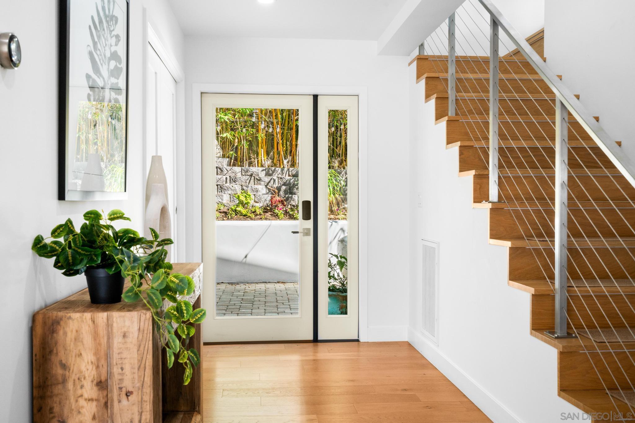 Detail Gallery Image 19 of 58 For 5663  Abalone Pl, La Jolla,  CA 92037 - 3 Beds | 3/1 Baths