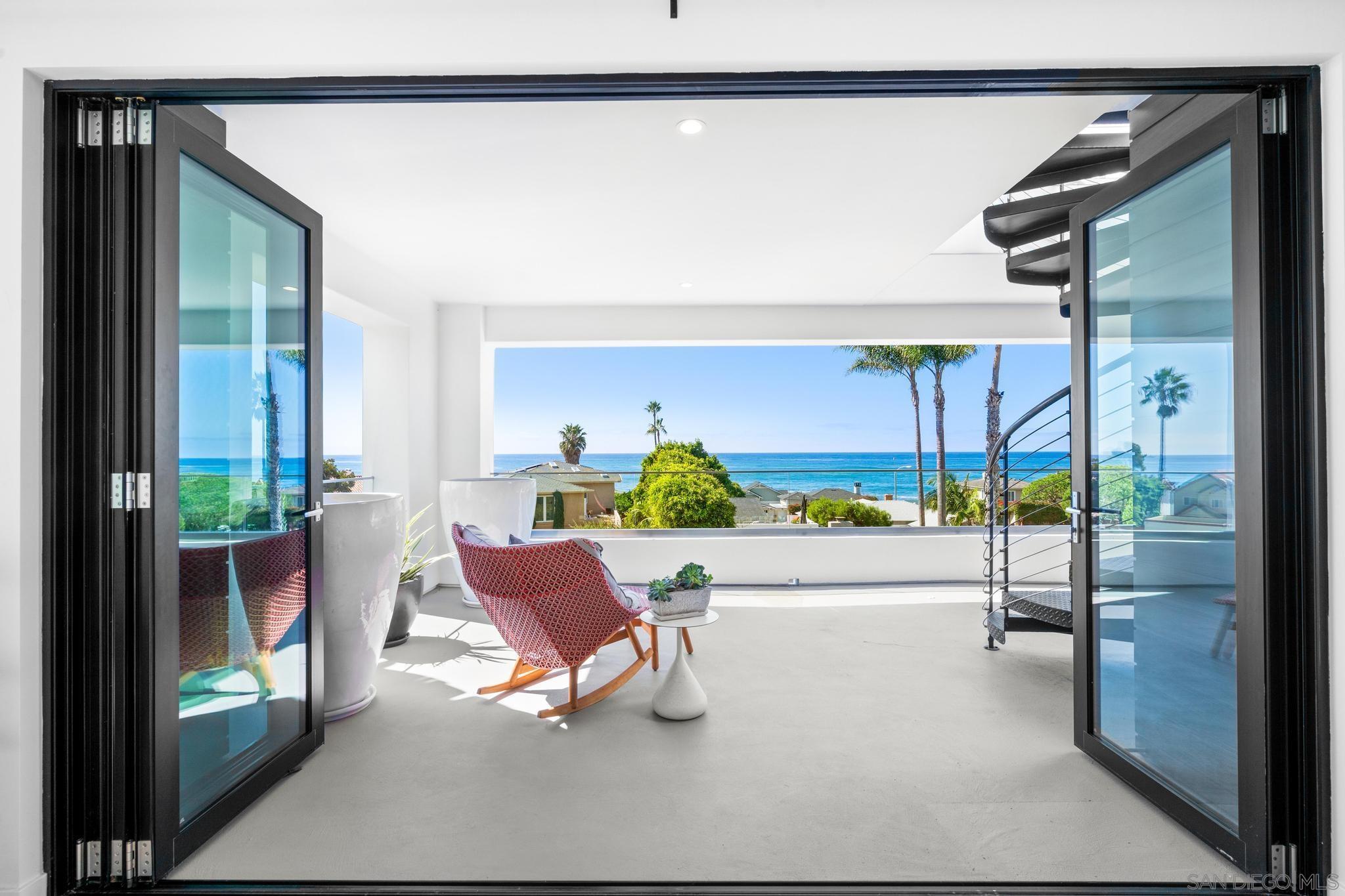 Detail Gallery Image 26 of 58 For 5663  Abalone Pl, La Jolla,  CA 92037 - 3 Beds | 3/1 Baths