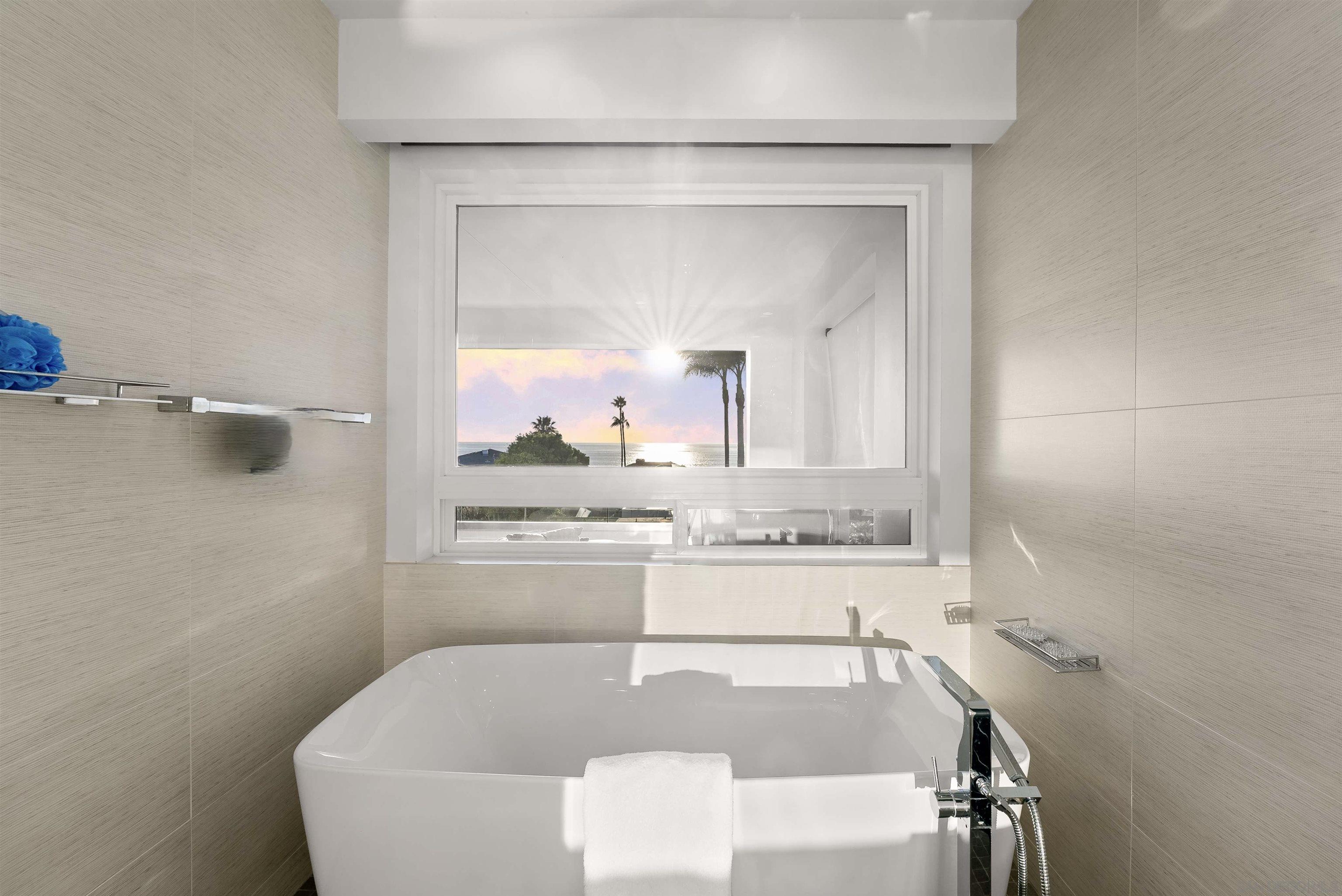 Detail Gallery Image 34 of 58 For 5663  Abalone Pl, La Jolla,  CA 92037 - 3 Beds | 3/1 Baths