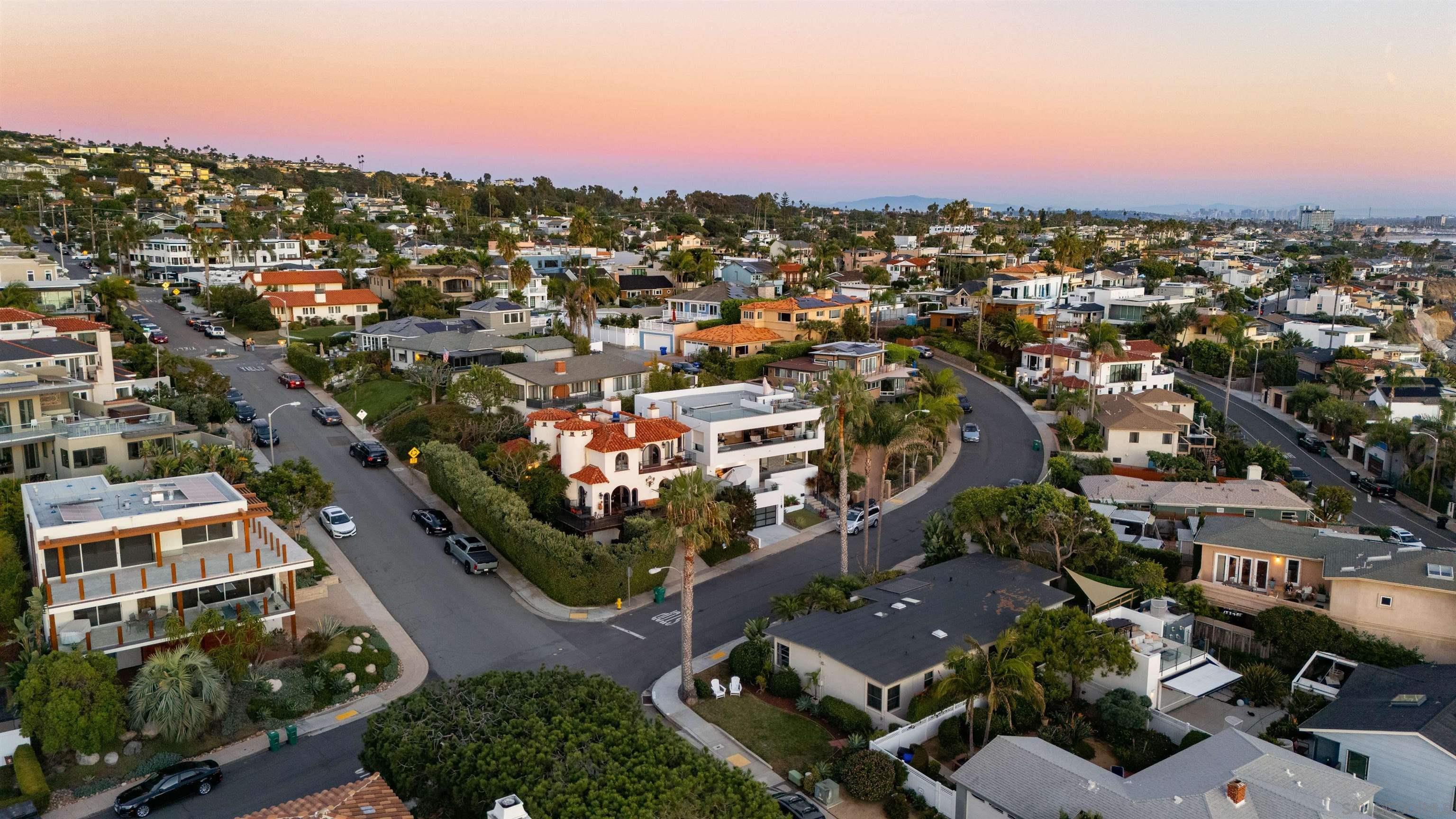 Detail Gallery Image 53 of 58 For 5663  Abalone Pl, La Jolla,  CA 92037 - 3 Beds | 3/1 Baths