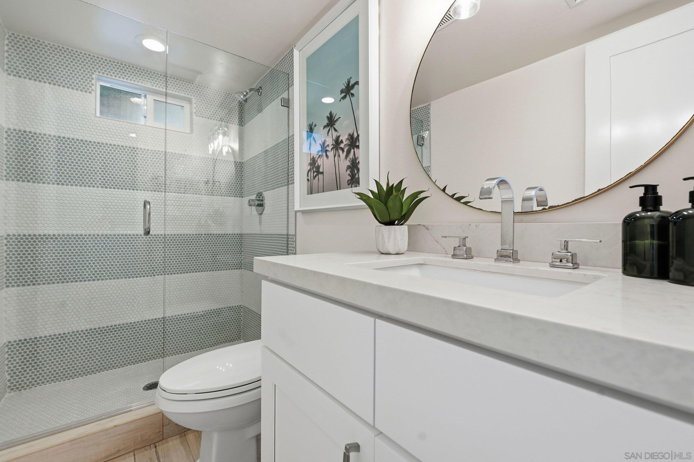 Detail Gallery Image 15 of 34 For 114  Cerro Street, Encinitas,  CA 92024 - 5 Beds | 3 Baths