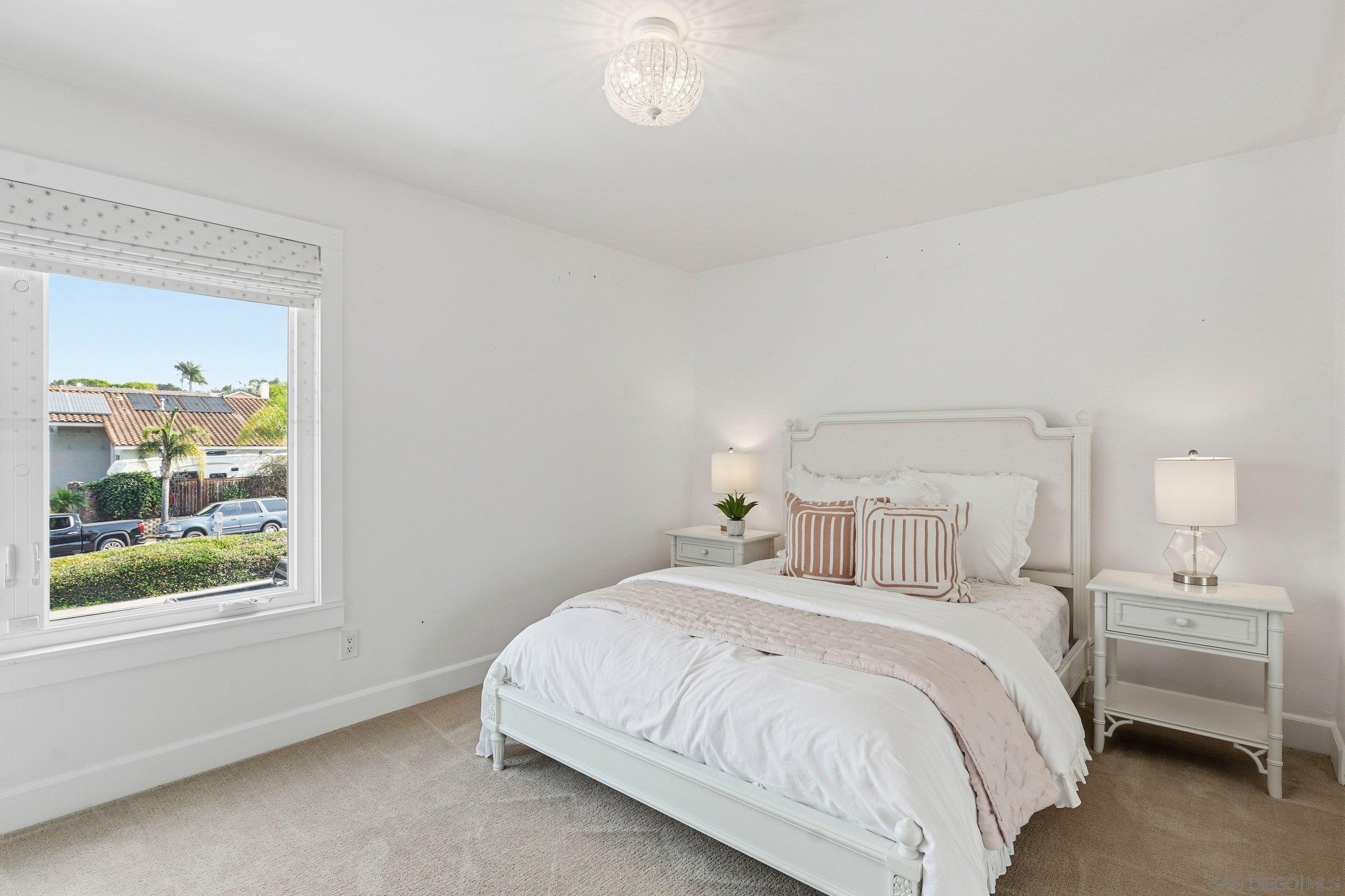 Detail Gallery Image 24 of 34 For 114  Cerro Street, Encinitas,  CA 92024 - 5 Beds | 3 Baths