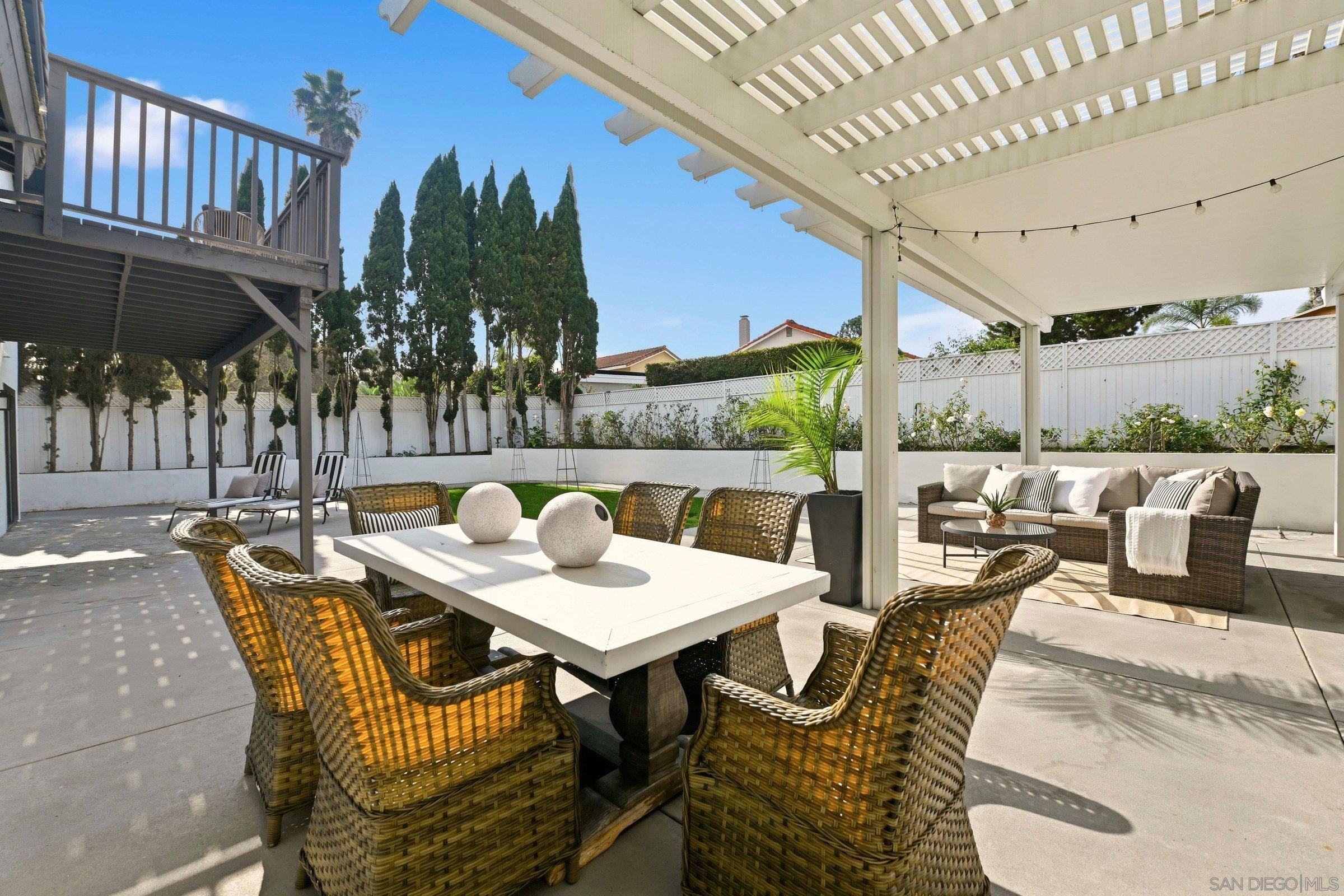 Detail Gallery Image 28 of 34 For 114  Cerro Street, Encinitas,  CA 92024 - 5 Beds | 3 Baths