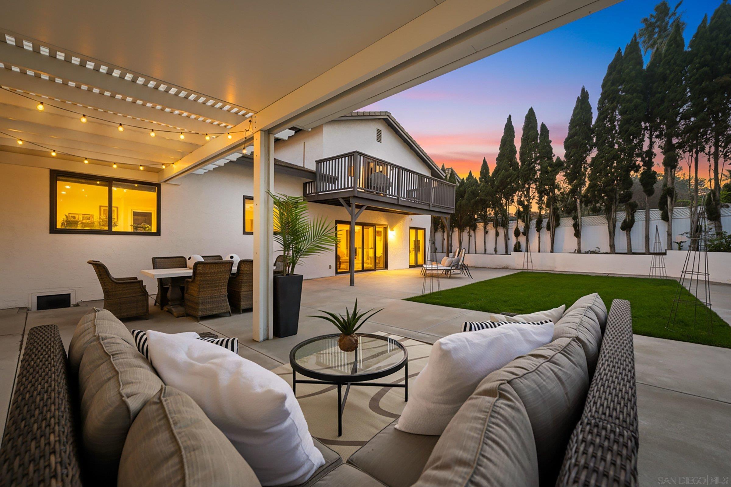 Detail Gallery Image 30 of 34 For 114  Cerro Street, Encinitas,  CA 92024 - 5 Beds | 3 Baths