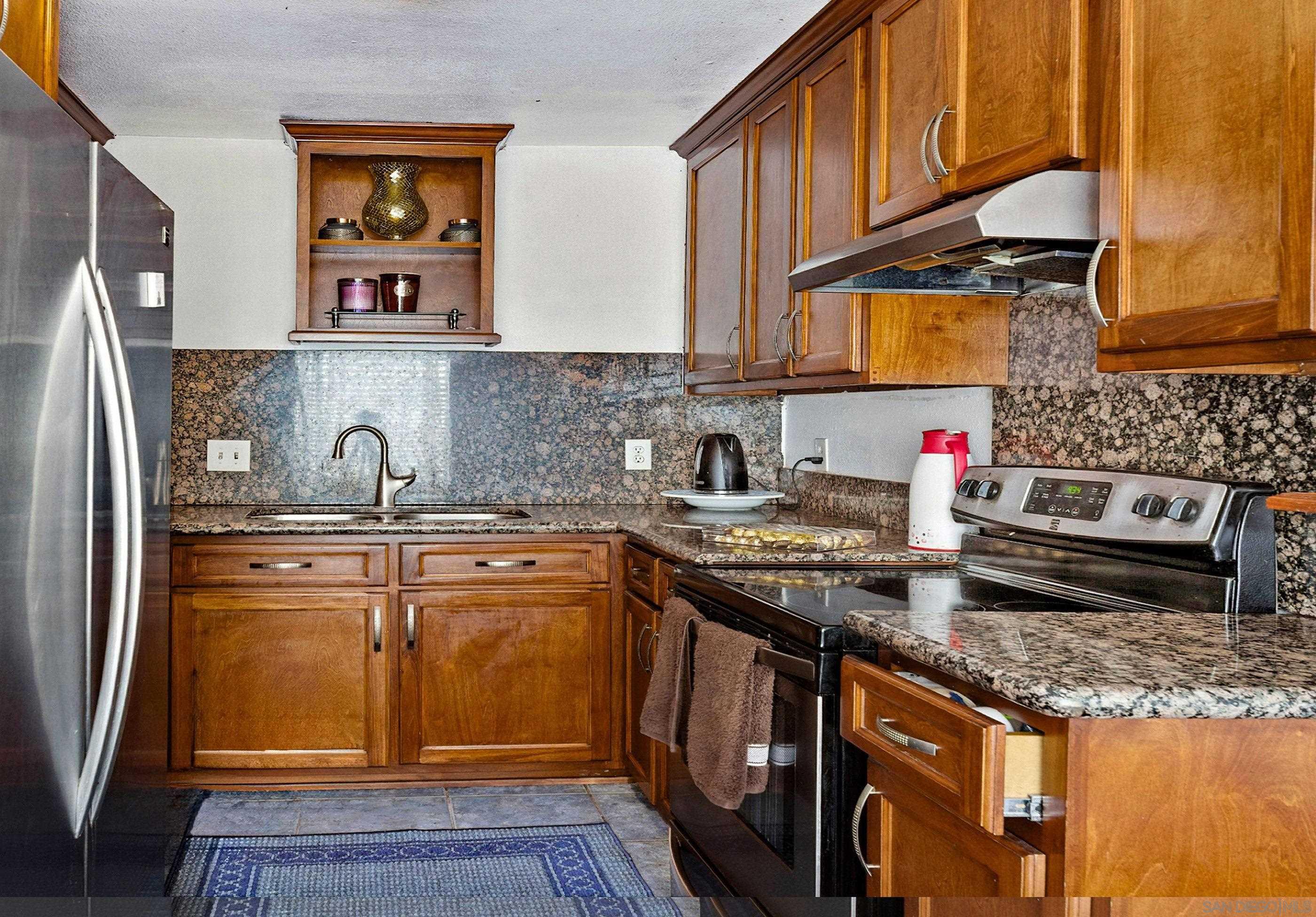 Detail Gallery Image 21 of 44 For 5725  Linda Vista Road  #4,  San Diego,  CA 92110 - 2 Beds | 1/1 Baths