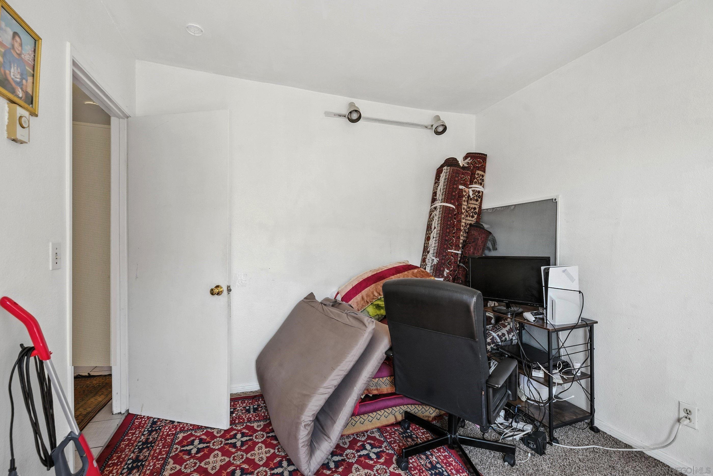 Detail Gallery Image 27 of 44 For 5725  Linda Vista Road  #4,  San Diego,  CA 92110 - 2 Beds | 1/1 Baths