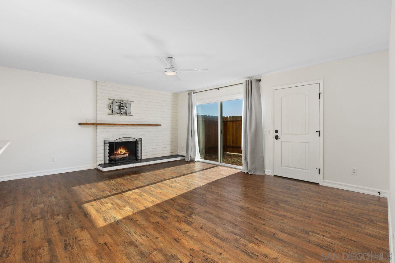 Detail Gallery Image 9 of 38 For 401  Requeza St F1, Encinitas,  CA 92024 - 2 Beds | 1 Baths