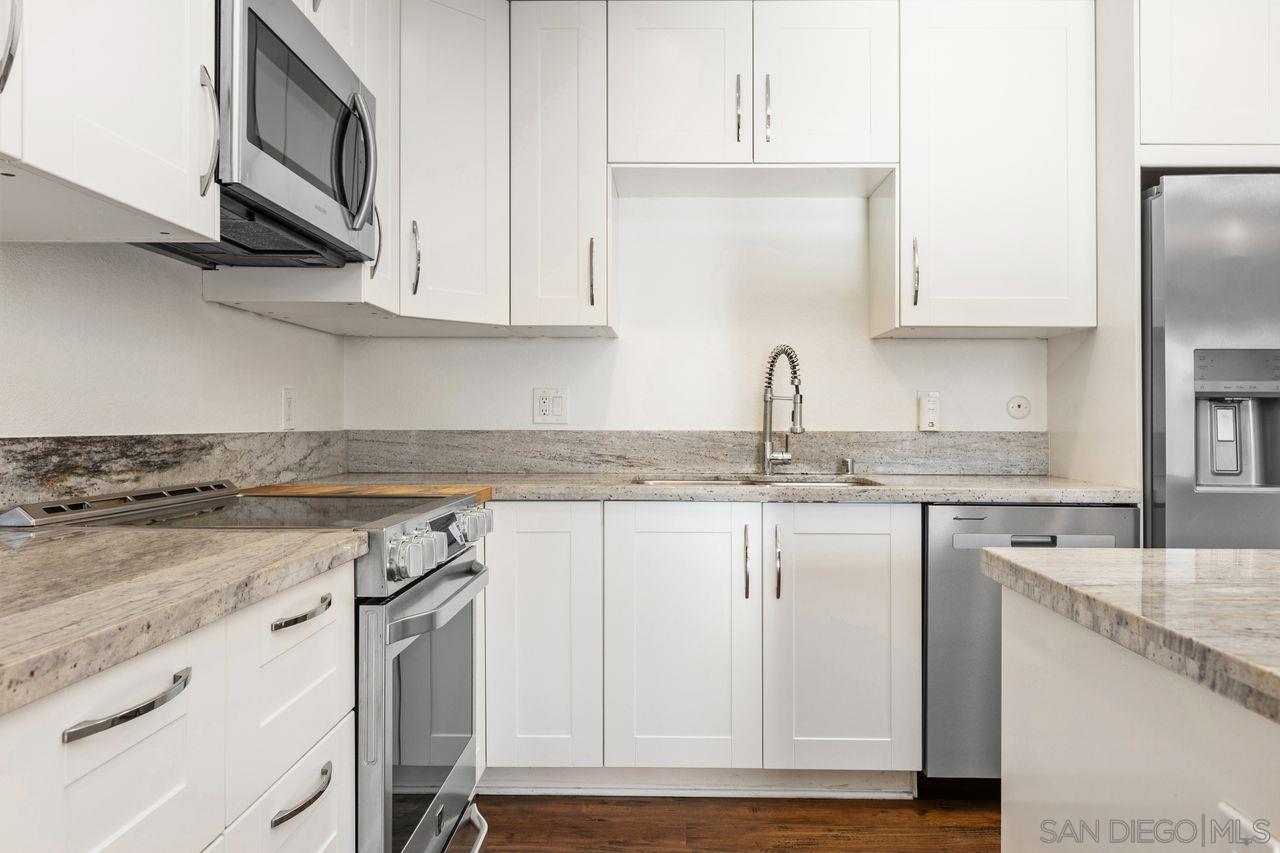 Detail Gallery Image 17 of 38 For 401  Requeza St F1, Encinitas,  CA 92024 - 2 Beds | 1 Baths