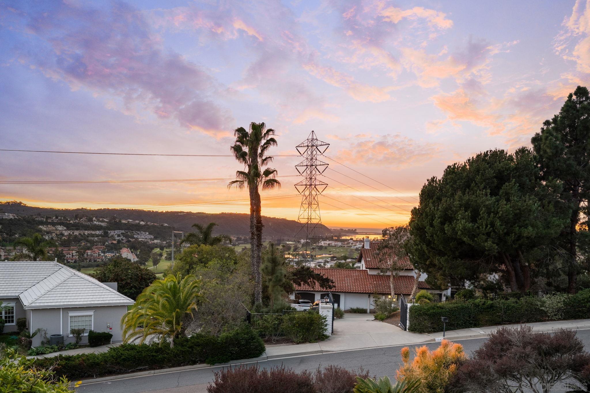 Detail Gallery Image 31 of 62 For 7340  Bolero St, Carlsbad,  CA 92009 - 4 Beds | 3 Baths