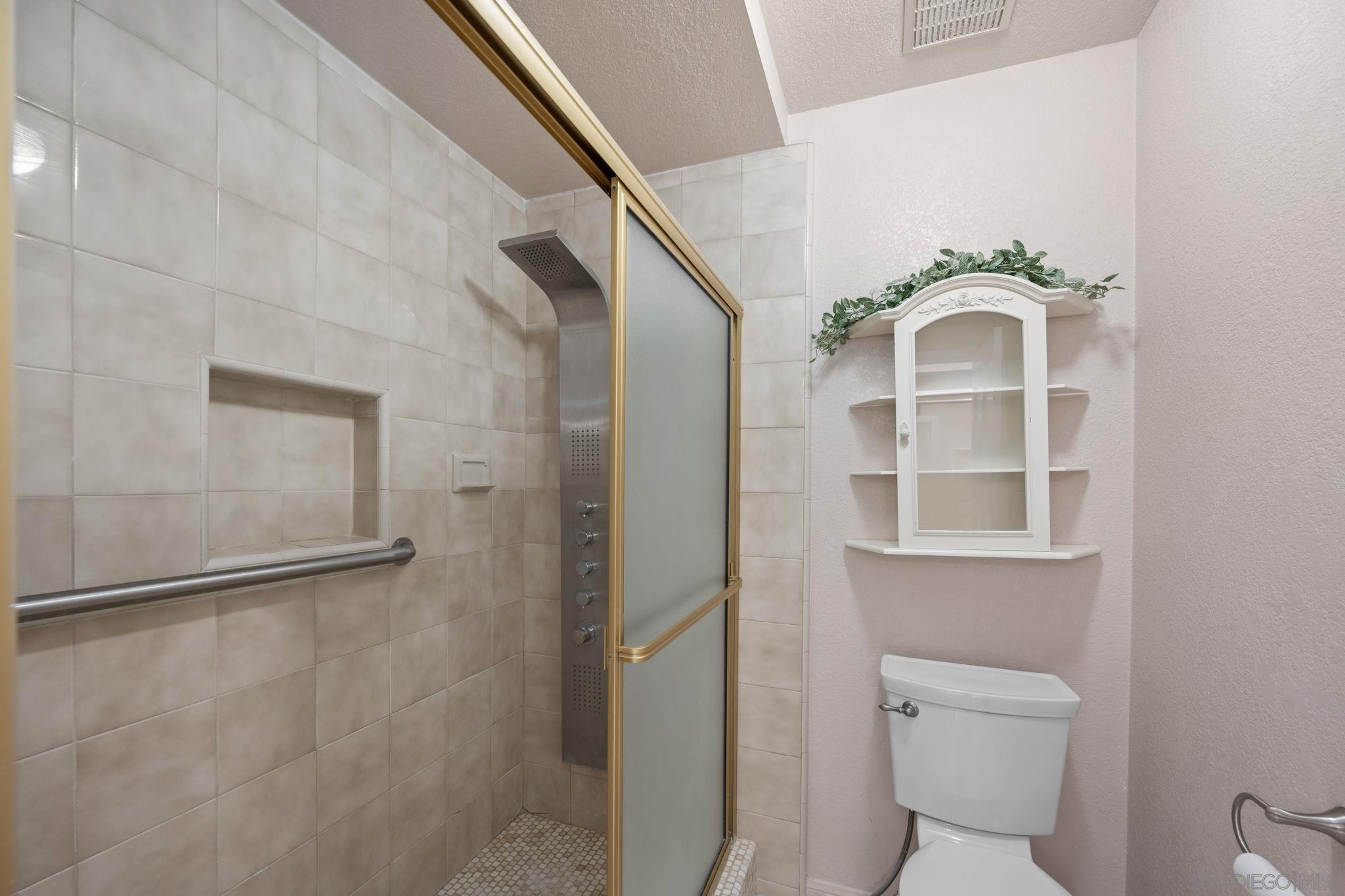 Detail Gallery Image 51 of 62 For 7340  Bolero St, Carlsbad,  CA 92009 - 4 Beds | 3 Baths