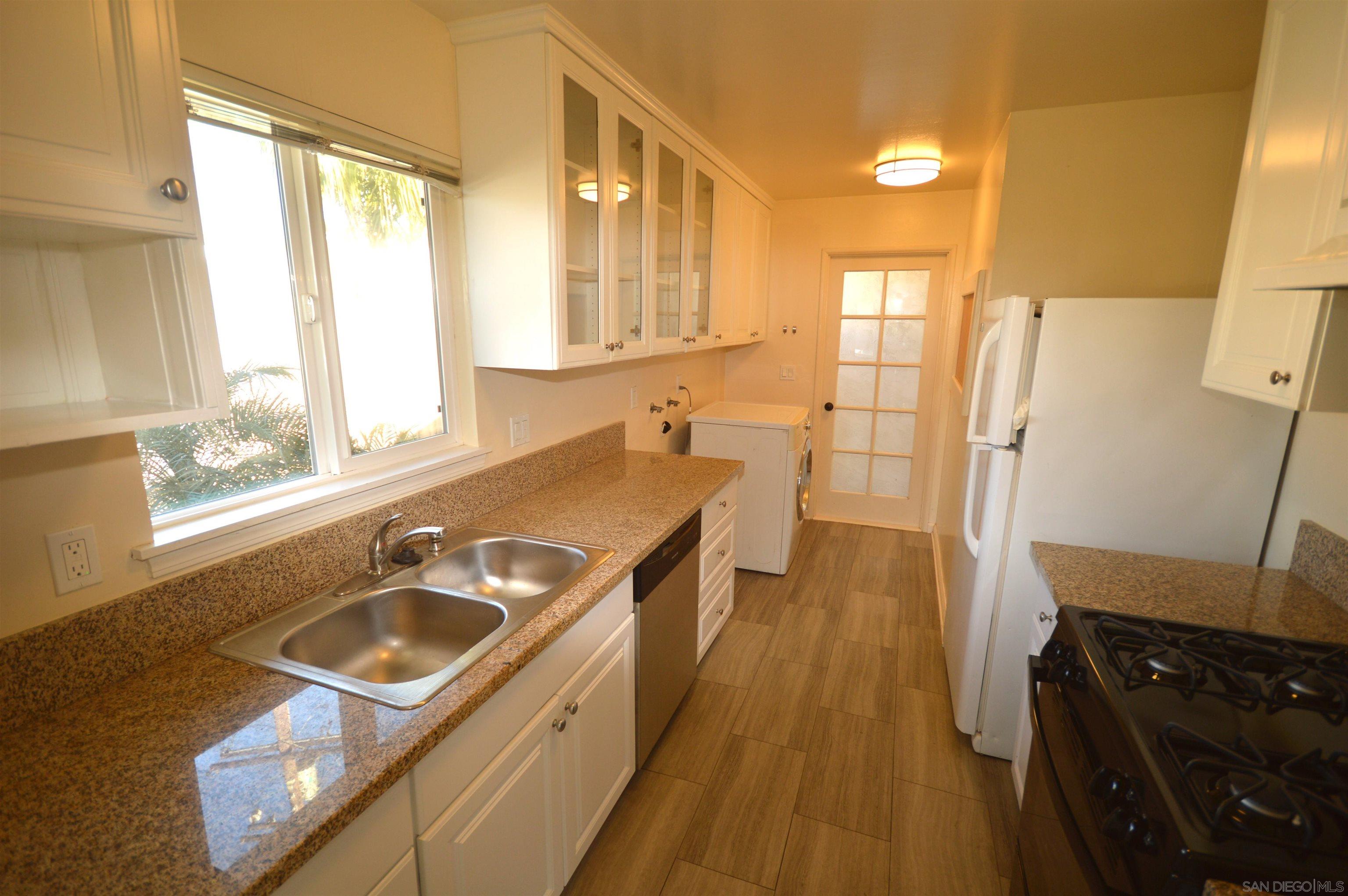 Detail Gallery Image 13 of 25 For 2679-83  Tern Dr, San Diego,  CA 92123 - – Beds | – Baths