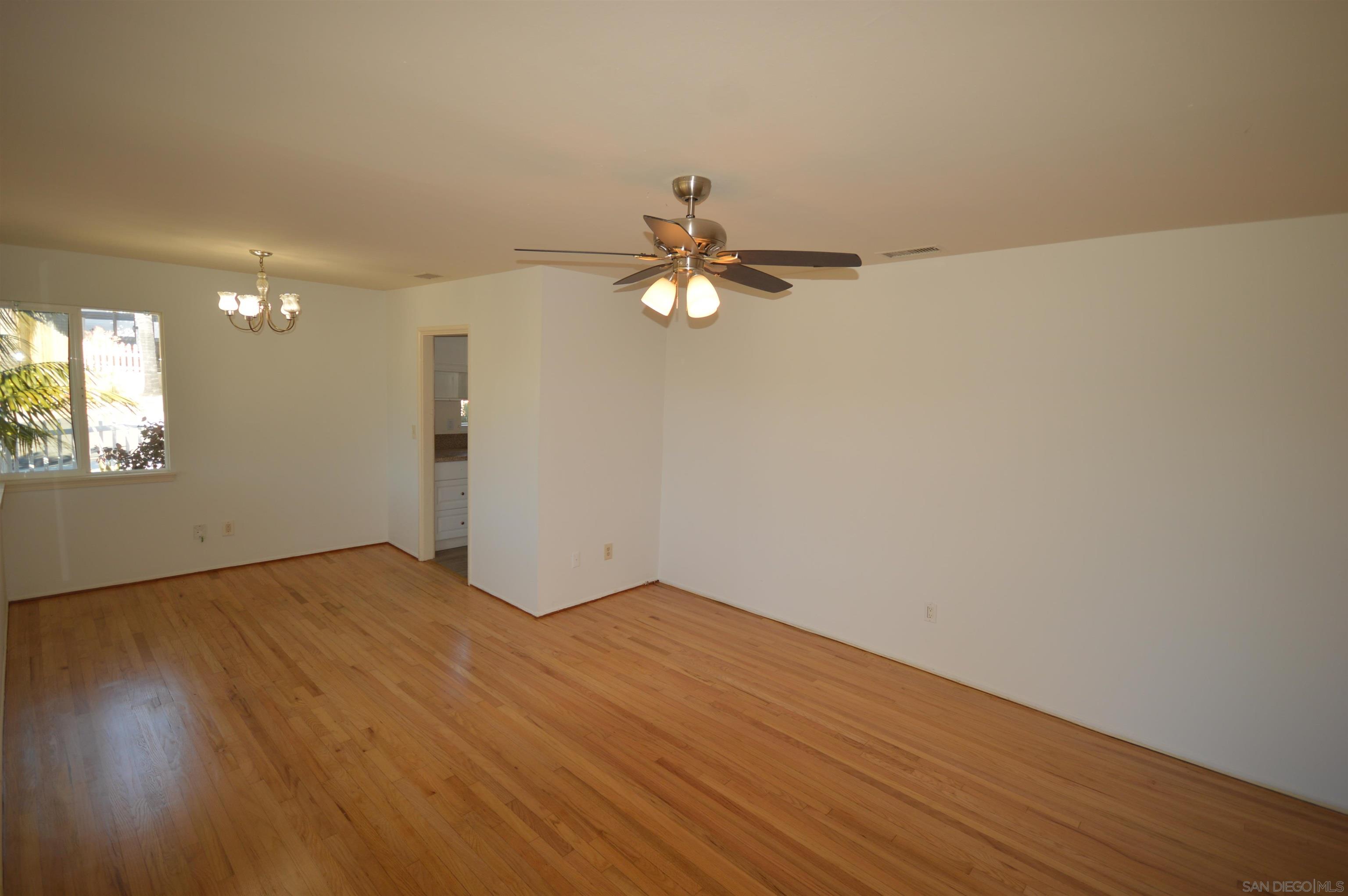 Detail Gallery Image 3 of 25 For 2679-83  Tern Dr, San Diego,  CA 92123 - – Beds | – Baths