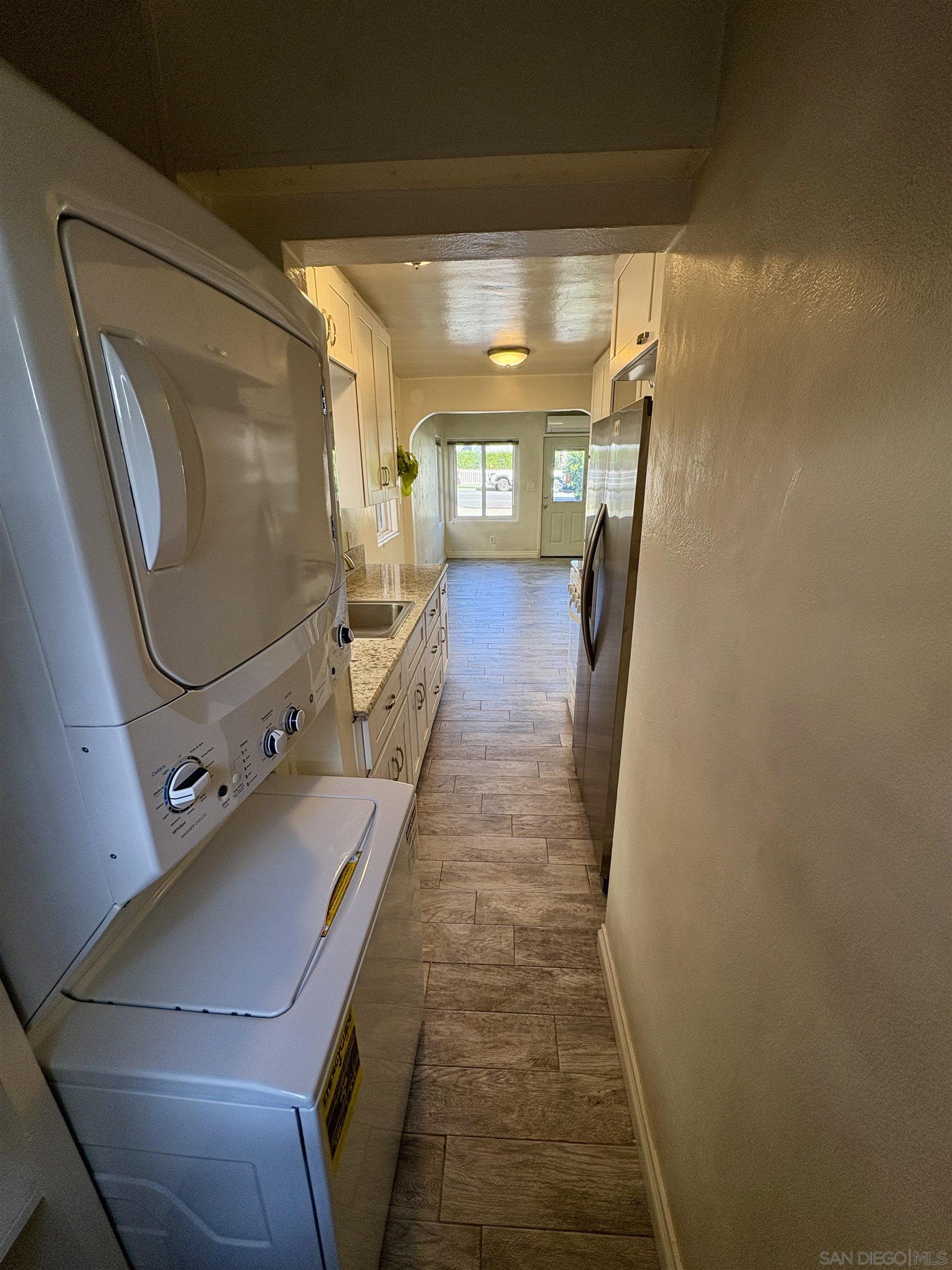 Detail Gallery Image 10 of 18 For 1967  Diamond, San Diego,  CA 92109 - 1 Beds | 1 Baths