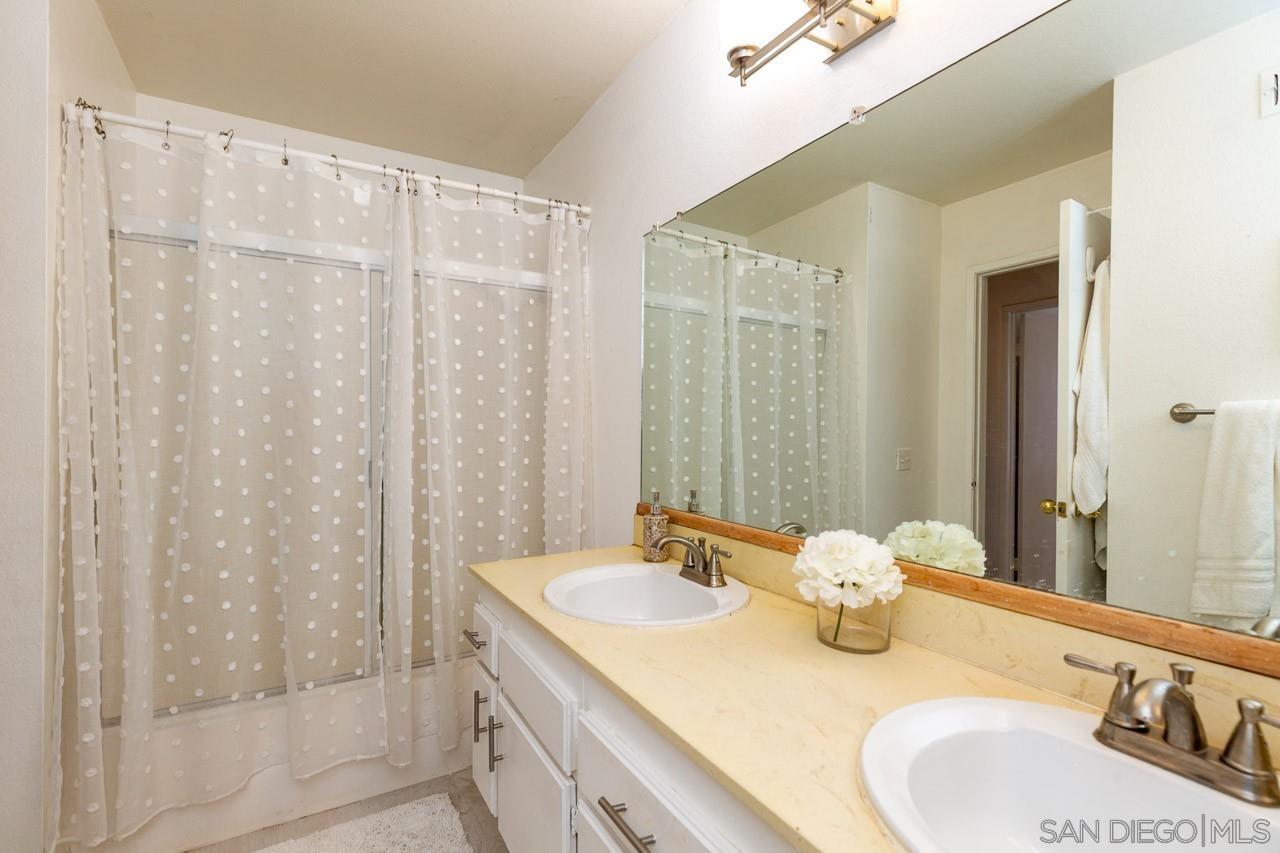 Detail Gallery Image 28 of 43 For 1648  Pescadero Point Ct., Chula Vista,  CA 91911 - 5 Beds | 3/1 Baths