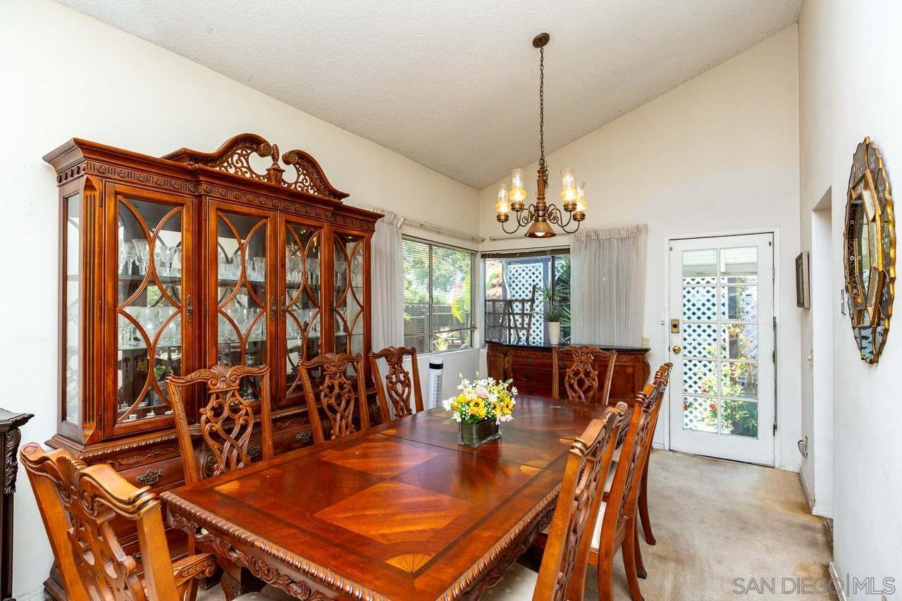 Detail Gallery Image 4 of 43 For 1648  Pescadero Point Ct., Chula Vista,  CA 91911 - 5 Beds | 3/1 Baths