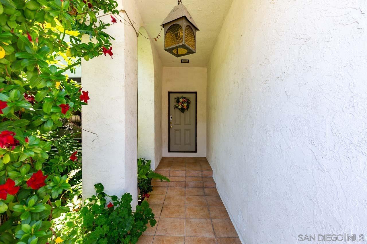 Detail Gallery Image 9 of 43 For 1648  Pescadero Point Ct., Chula Vista,  CA 91911 - 5 Beds | 3/1 Baths