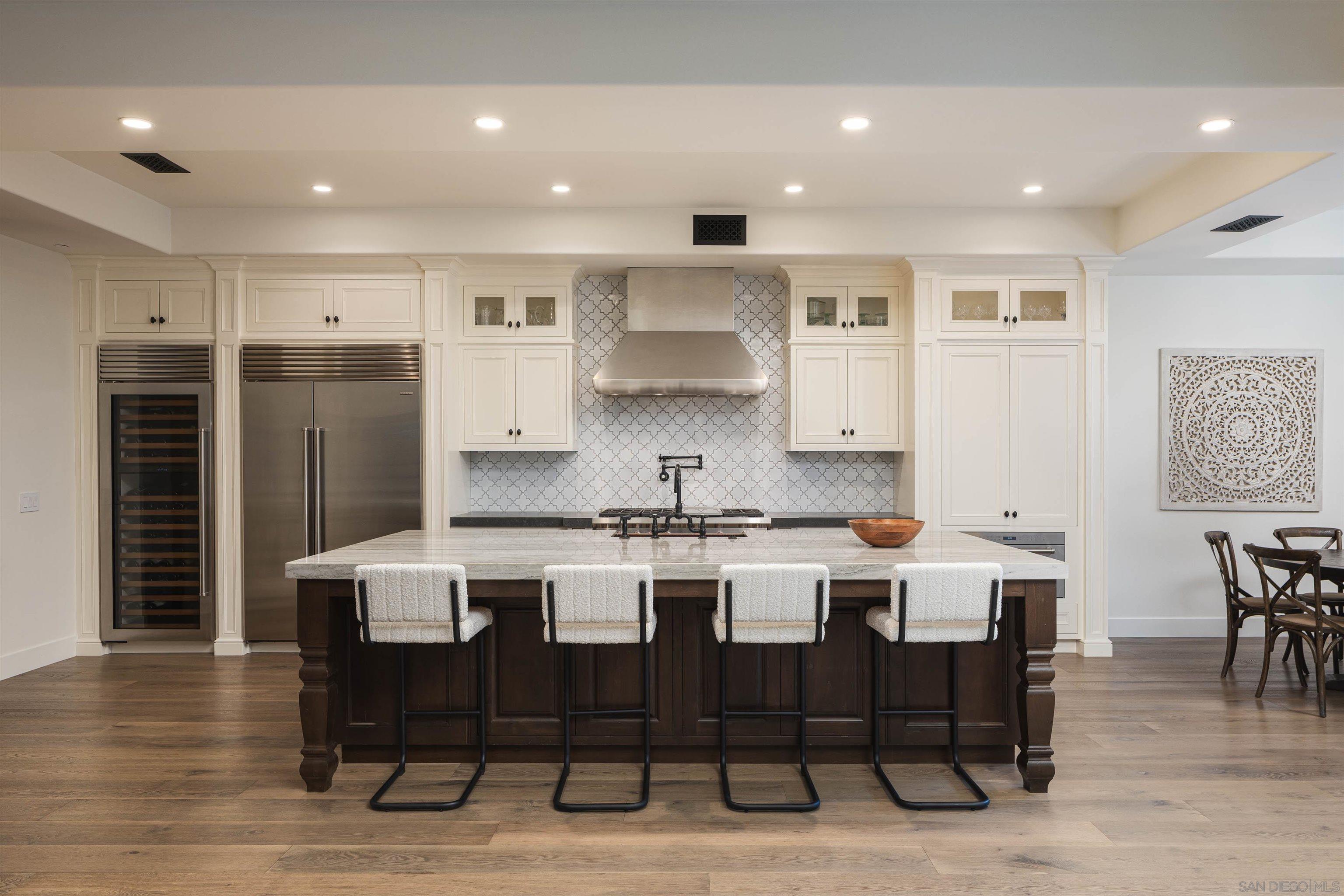 Detail Gallery Image 2 of 63 For 18085  via Roma, Yorba Linda,  CA 92886 - 4 Beds | 4/1 Baths