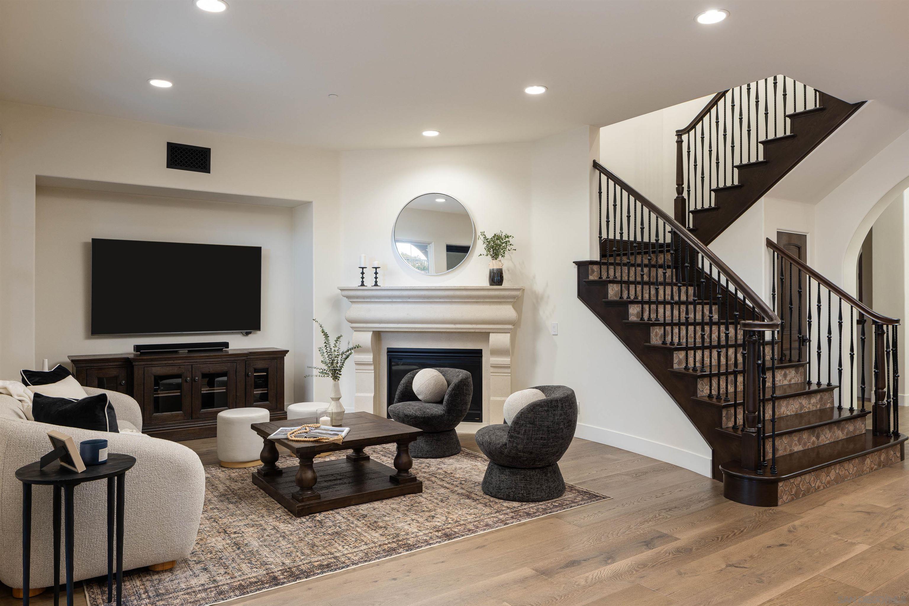 Detail Gallery Image 13 of 63 For 18085  via Roma, Yorba Linda,  CA 92886 - 4 Beds | 4/1 Baths